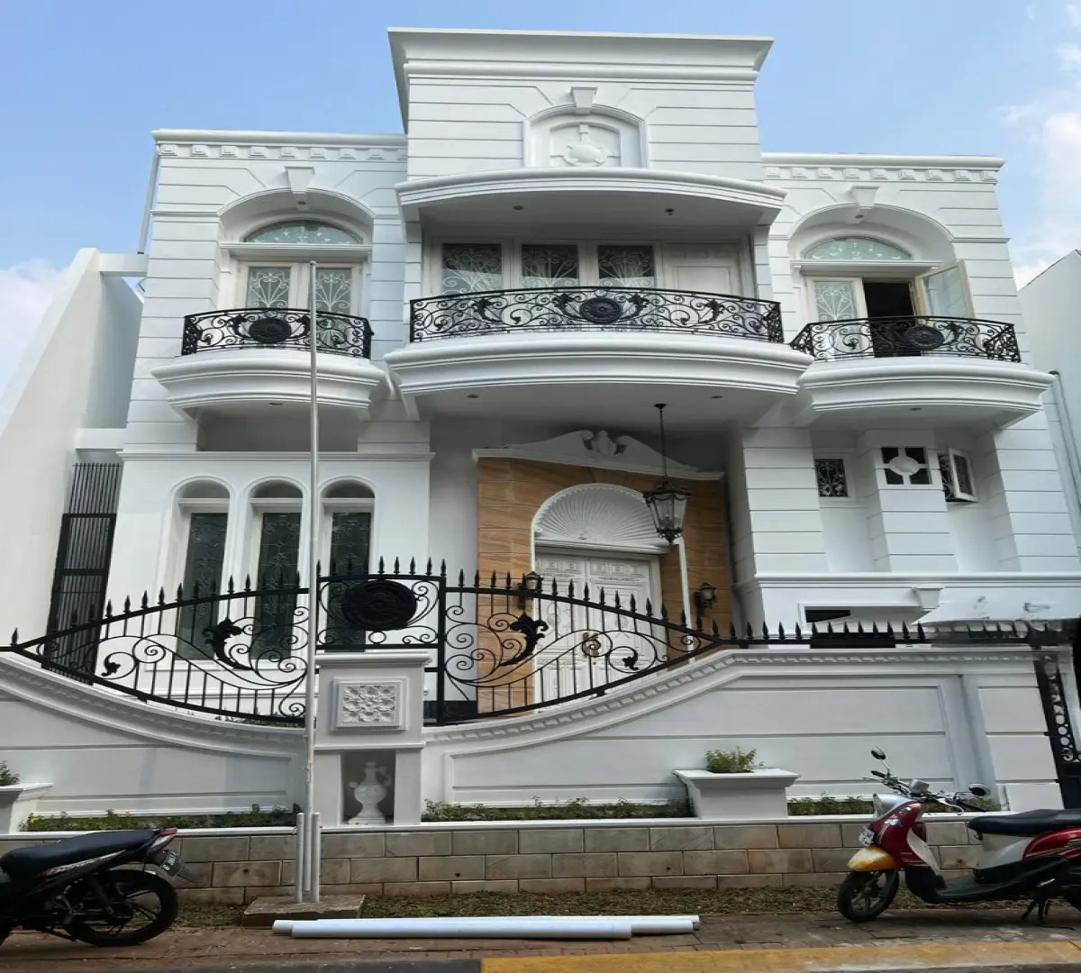 Rumah Dijual Senayan Residence Jakarta Selatan