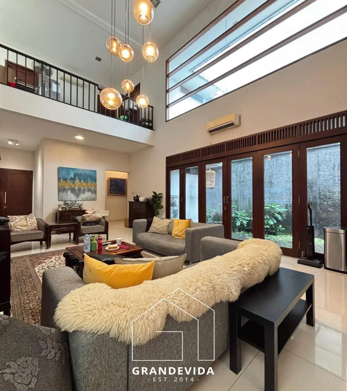 Rumah dijual di kebayoran baru jakarta selatan - Rumah dijual Murah Kebayoran Baru Jakarta Selatan (tampak samping)