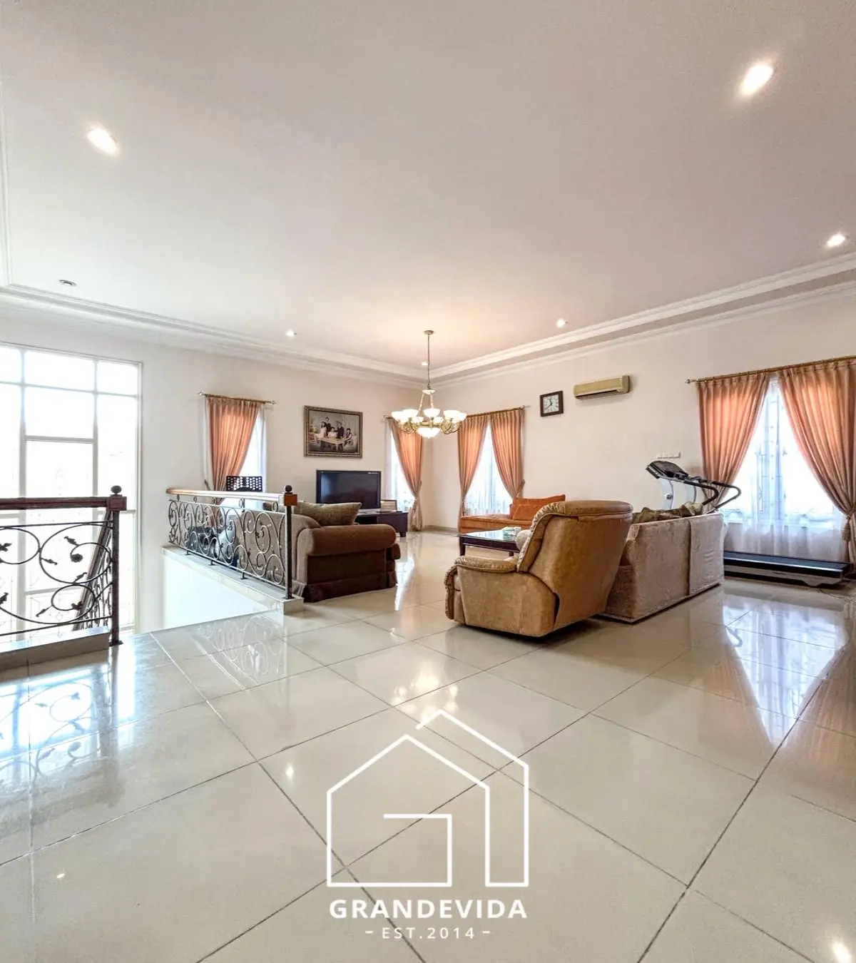 Rumah dijual di kebayoran baru jakarta selatan - Rumah dijual Murah Kebayoran Baru Jakarta Selatan 2 Lantai Siap Huni (kamar mandi)