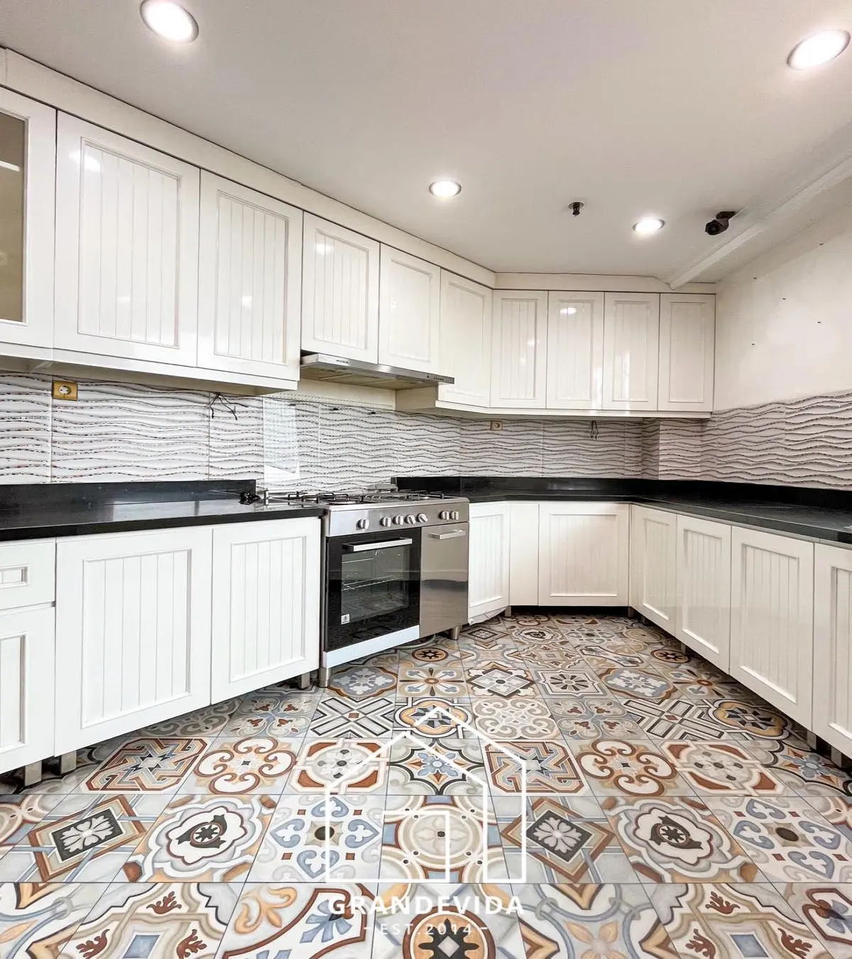 Rumah dijual di Pondok Indah Jakarta Selatan - Dijual Apartemen Green View Pondok Indah (ruang tamu)