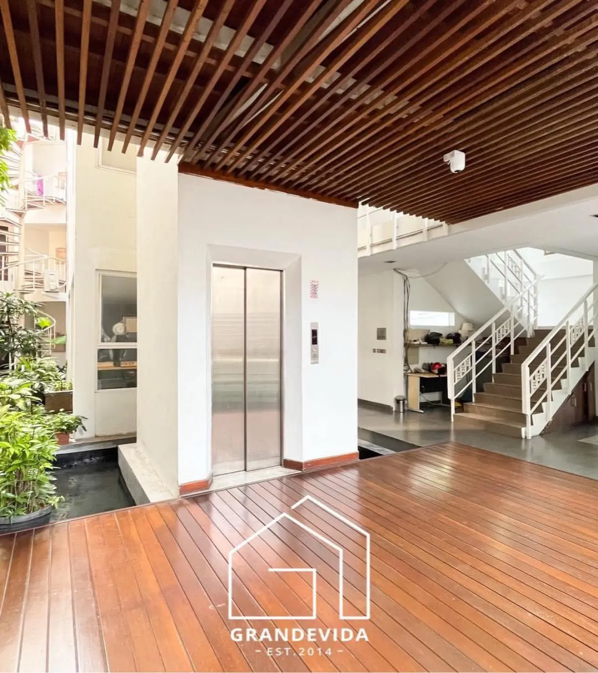 Rumah dijual di kebayoran baru jakarta selatan - Rumah dijual Murah Kebayoran Baru Jakarta Selatan Dekat Senayan (kamar mandi)