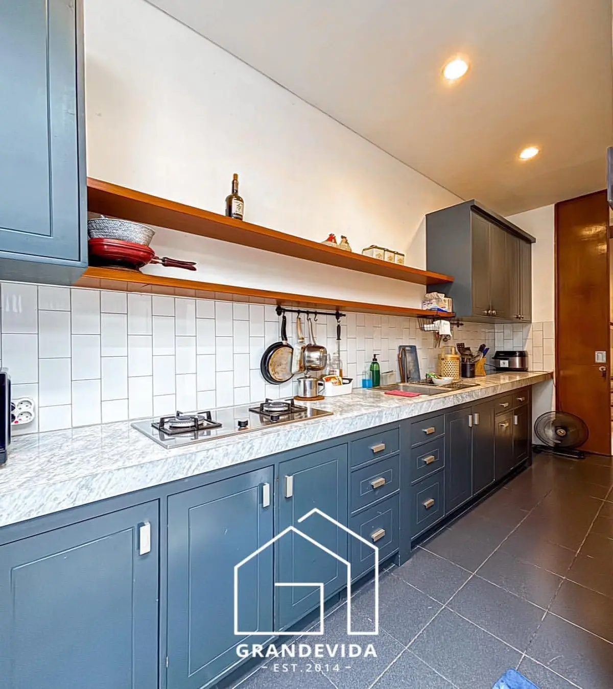 Rumah dijual di Veteran Jakarta Selatan - Jual Rumah Veteran Jakarta Selatan (tampak samping)