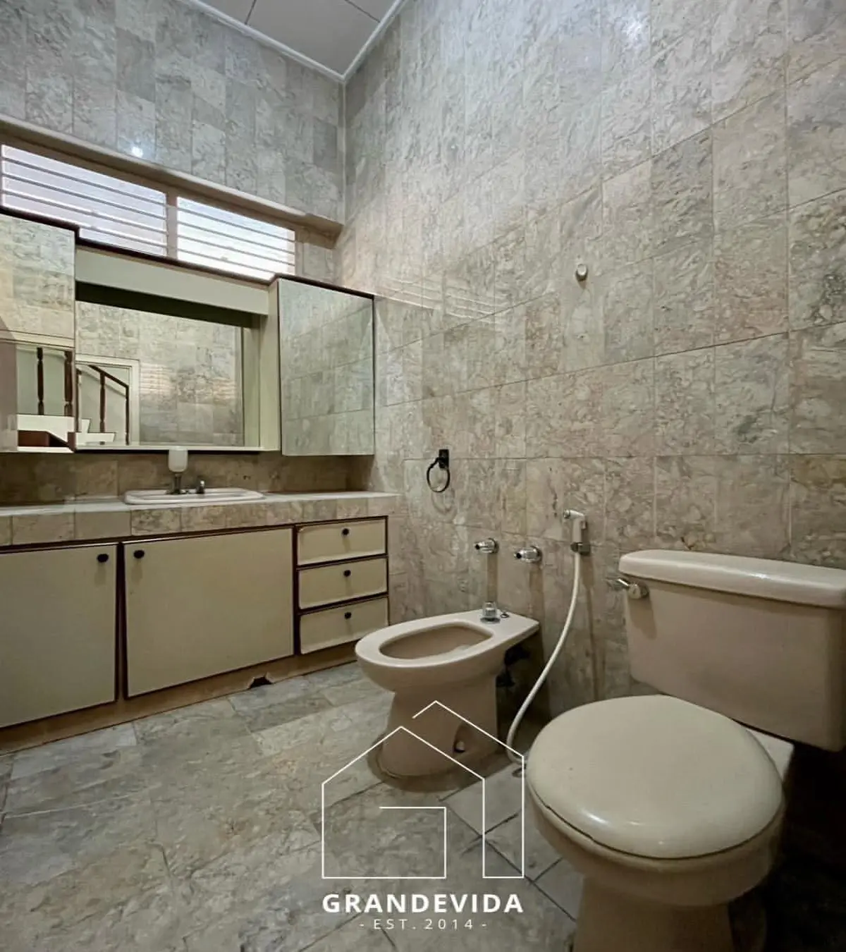 Rumah dijual di kebayoran baru jakarta selatan - Rumah Dijual Murah Kebayoran Baru Dekat Senopati Jaksel (tampak samping)