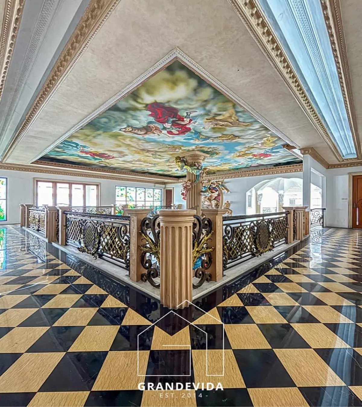 Rumah dijual di Pondok indah Jakarta Selatan - Rumah Dijual Murah Pondok Indah Jakarta Selatan | Design European Classic