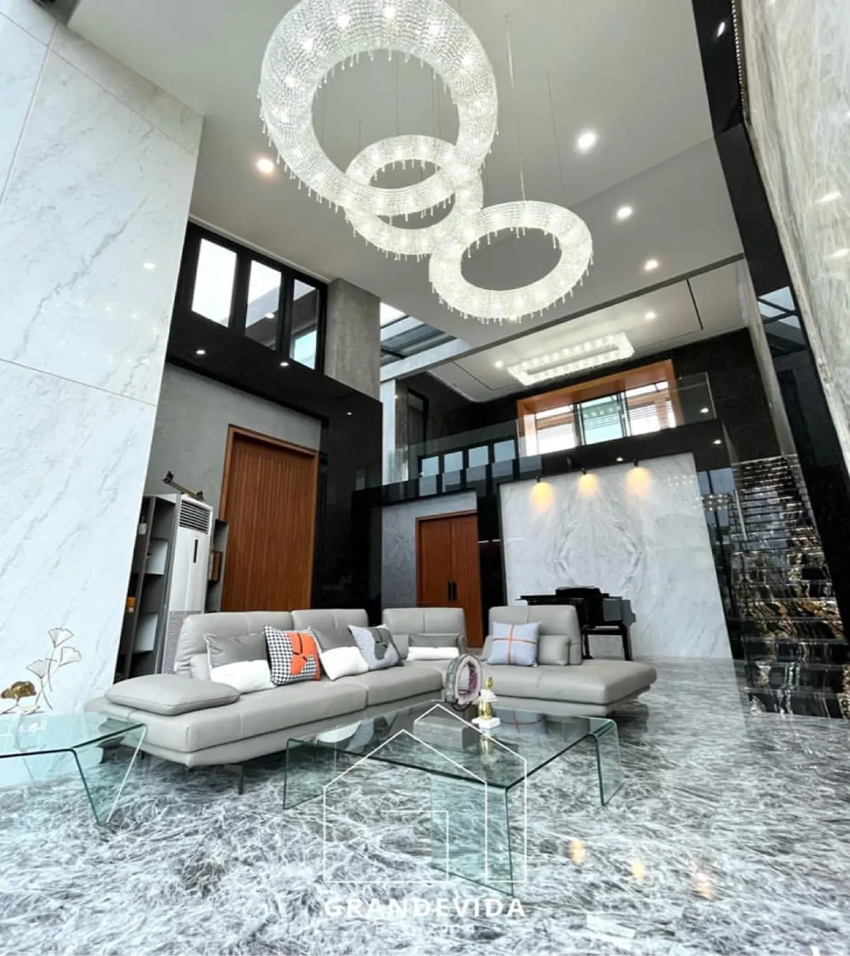 Rumah dijual di Pondok indah Jakarta Selatan - Jual Rumah Pondok Indah Jakarta Selatan Fully Furnished