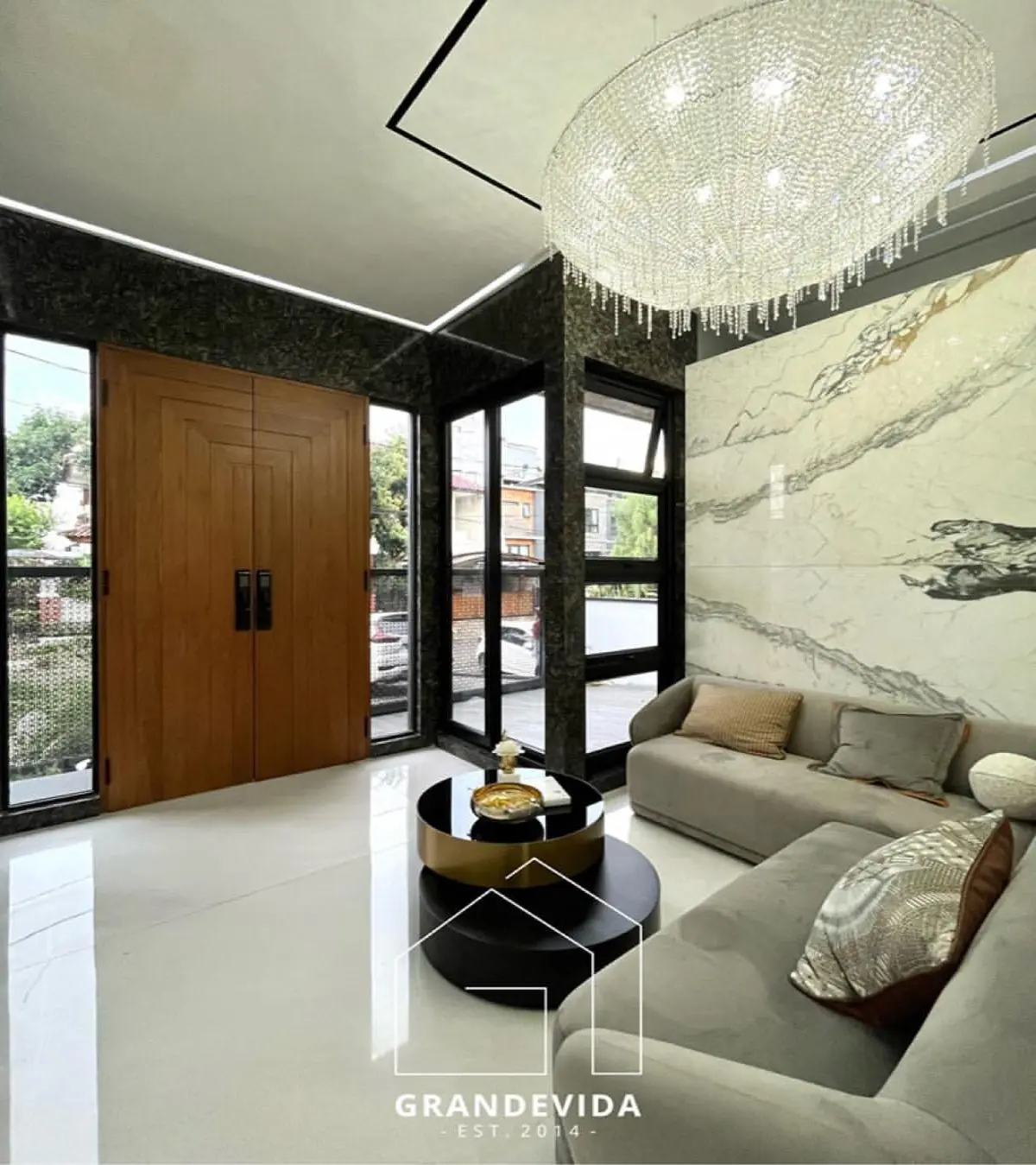 Rumah dijual di Pondok indah Jakarta Selatan - Rumah Dijual di Pondok Indah Jakarta Selatan Fully Furnished
