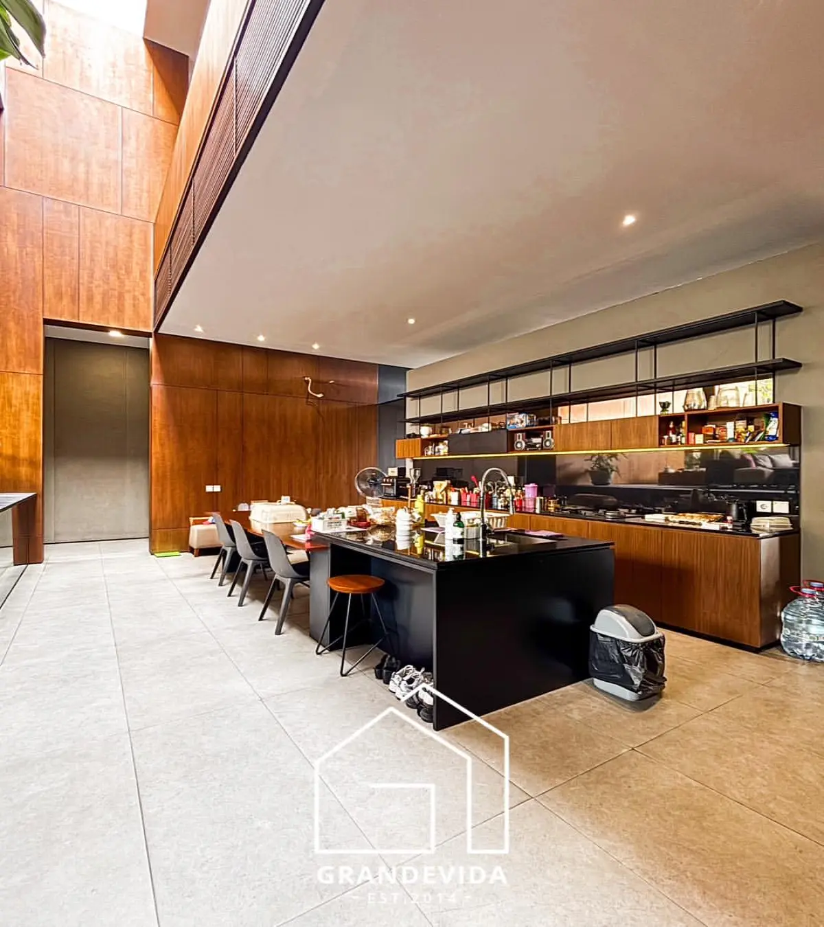 Rumah dijual di Kemang Jakarta Selatan - Jual Rumah Kemang Jakarta Selatan Rumah Design Tropical
