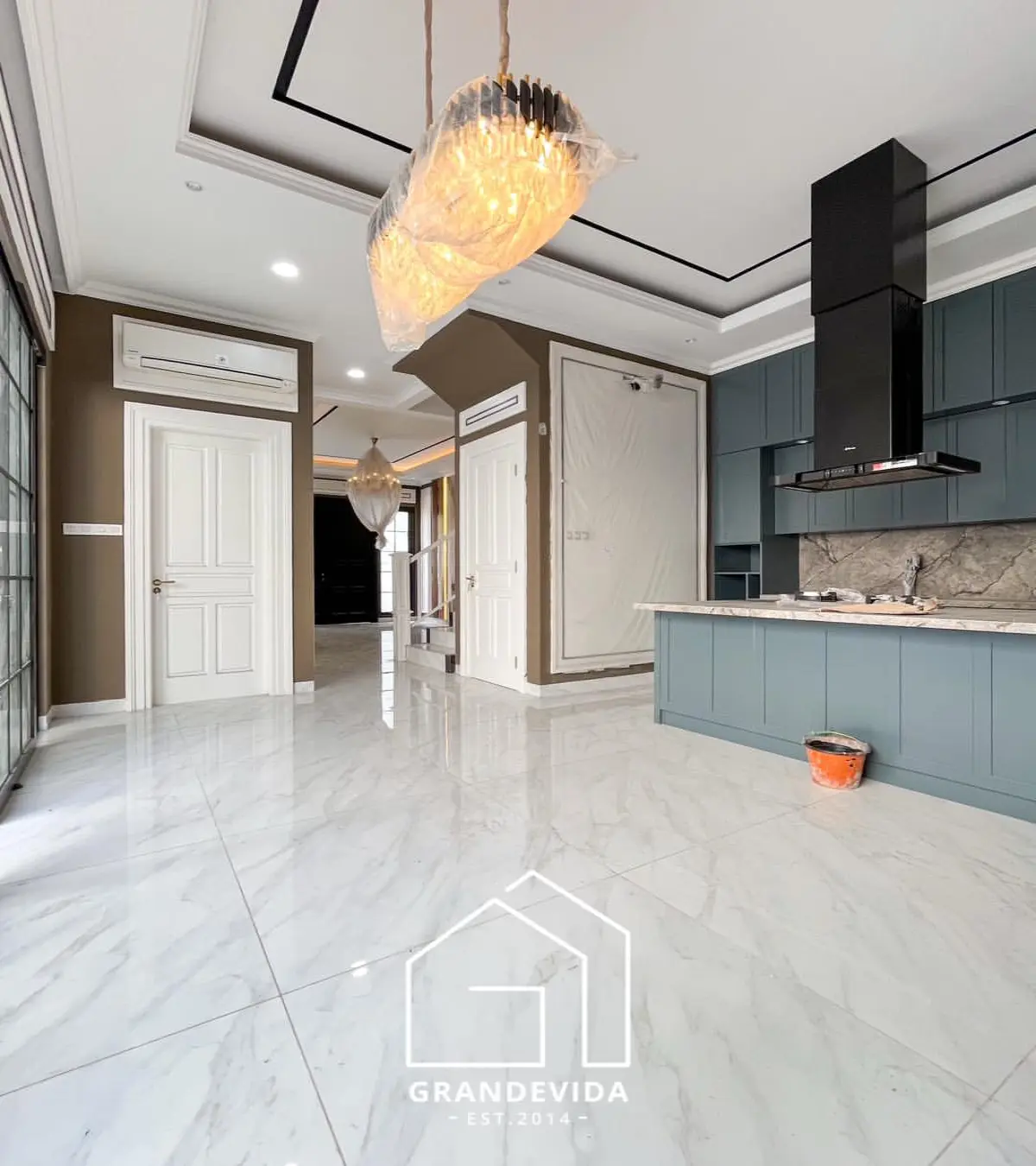 Rumah dijual di Pondok indah Jakarta Selatan - Jual Rumah Mewah Pondok Indah Jakarta Selatan Brand New (tampak samping)