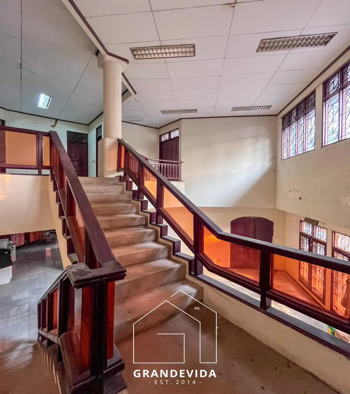 Rumah dijual di Kebayoran Baru Jakarta Selatan - Tanah Dijual Murah Kebayoran Baru Jakarta Selatan dekat Senopati (tampak samping)