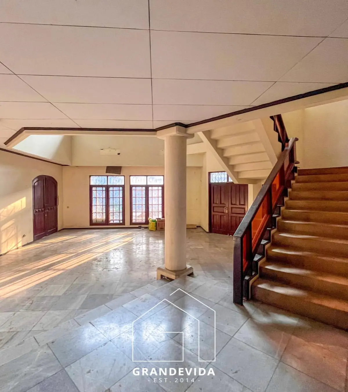 Rumah dijual di Kebayoran Baru Jakarta Selatan - Tanah Dijual Murah Kebayoran Baru Jakarta Selatan dekat Senopati (ruang tamu)