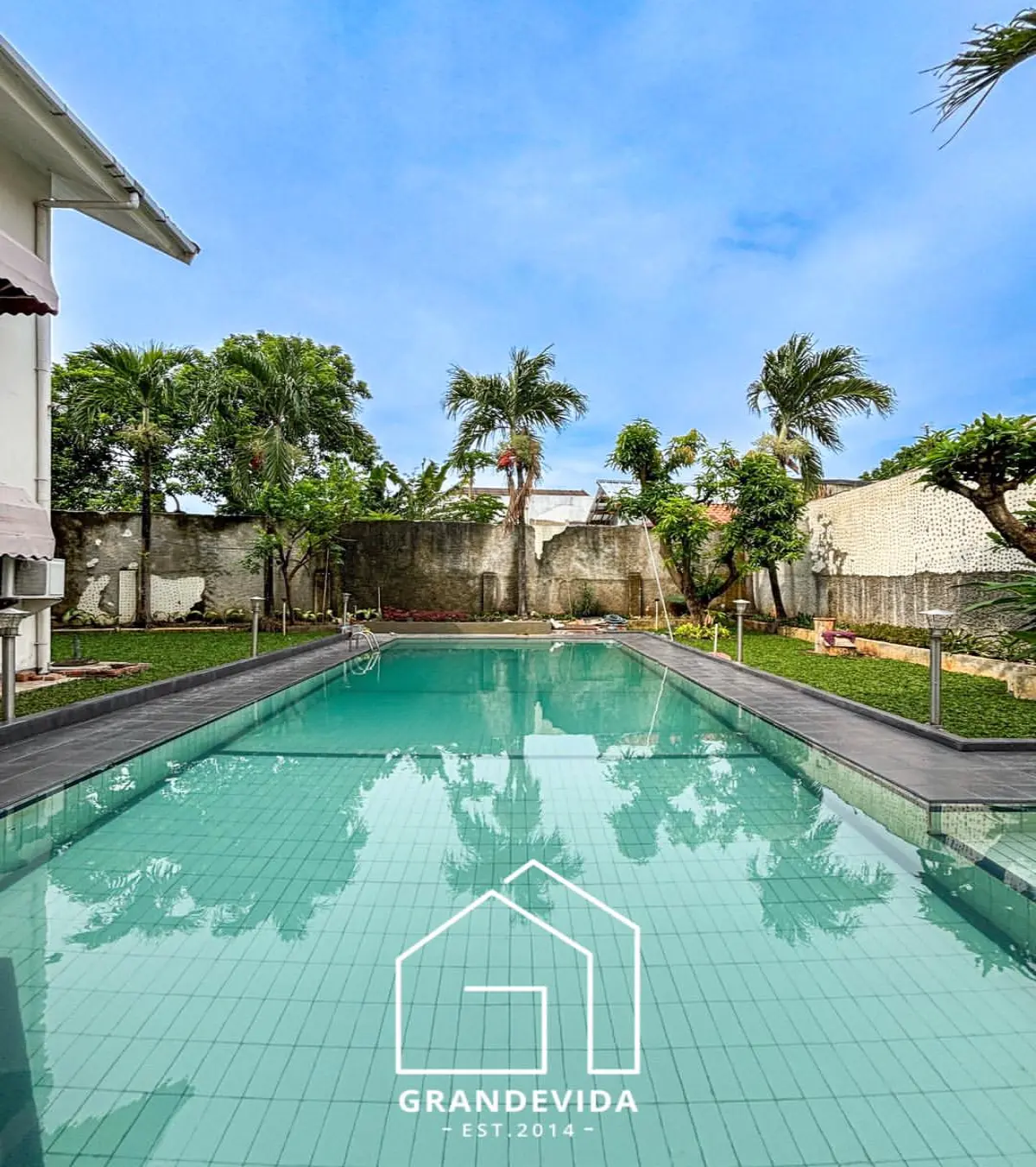 Rumah dijual di Kemang Jakarta Selatan - Jual Rumah Hitung Tanah Kemang Jakarta Selatan