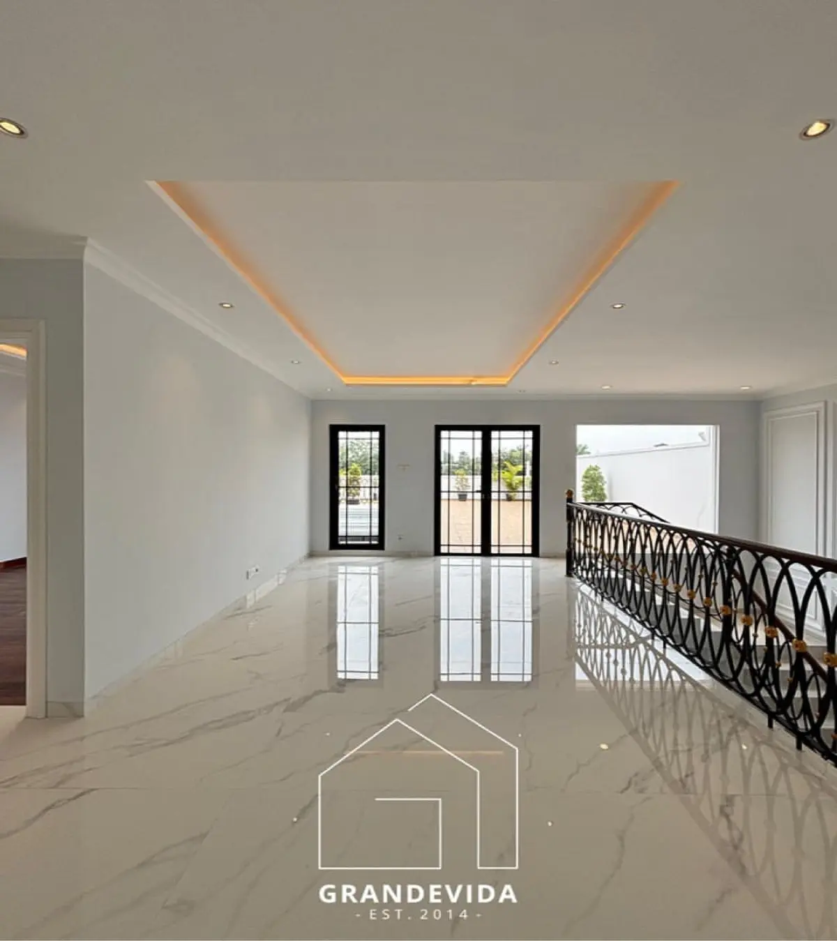 Rumah dijual di Cilandak Jakarta Selatan - House For Sale Cilandak Jakarta Selatan American Classic