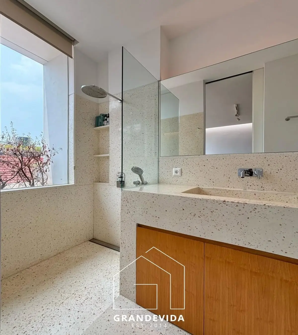 Rumah Dijual Kebayoran Baru Bangunan 3 Lantai