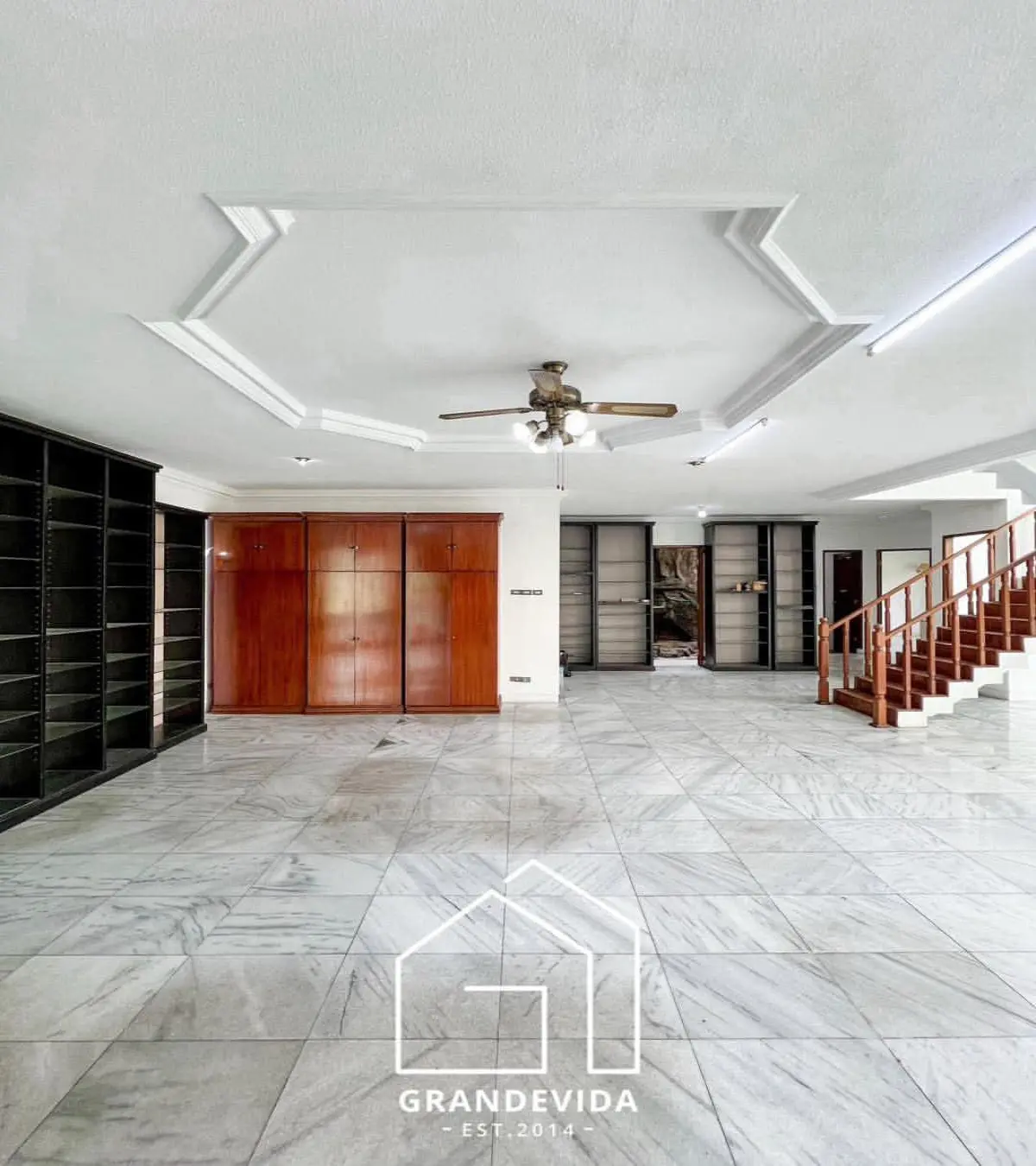 Rumah dijual di Cipete Jakarta Selatan - Jual Rumah Private Swimming Pool Cipete Jakarta Selatan (tampak samping)