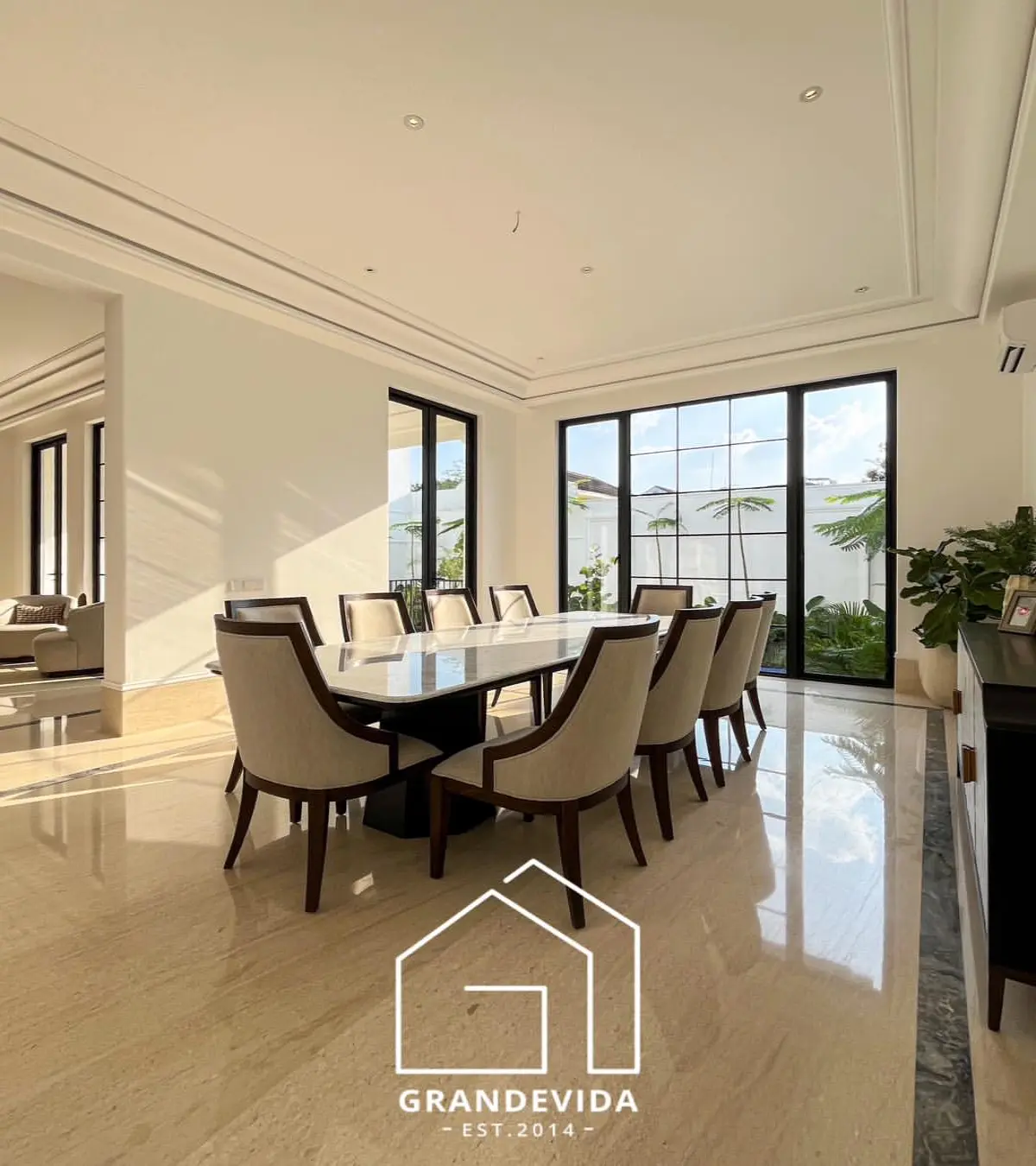 Rumah dijual di Kemang Jakarta Selatan - Rumah Dijual Kemang Jakarta Selatan Private Pool