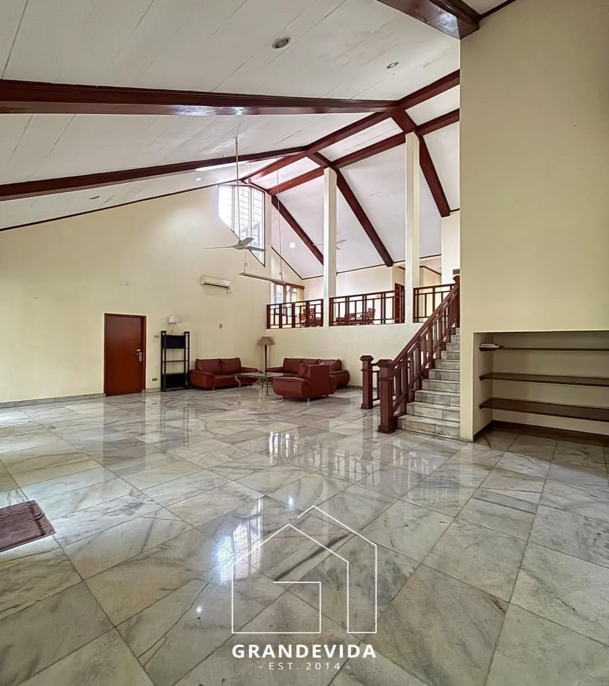 Rumah dijual Kemang Jakarta Selatan - Turun Harga