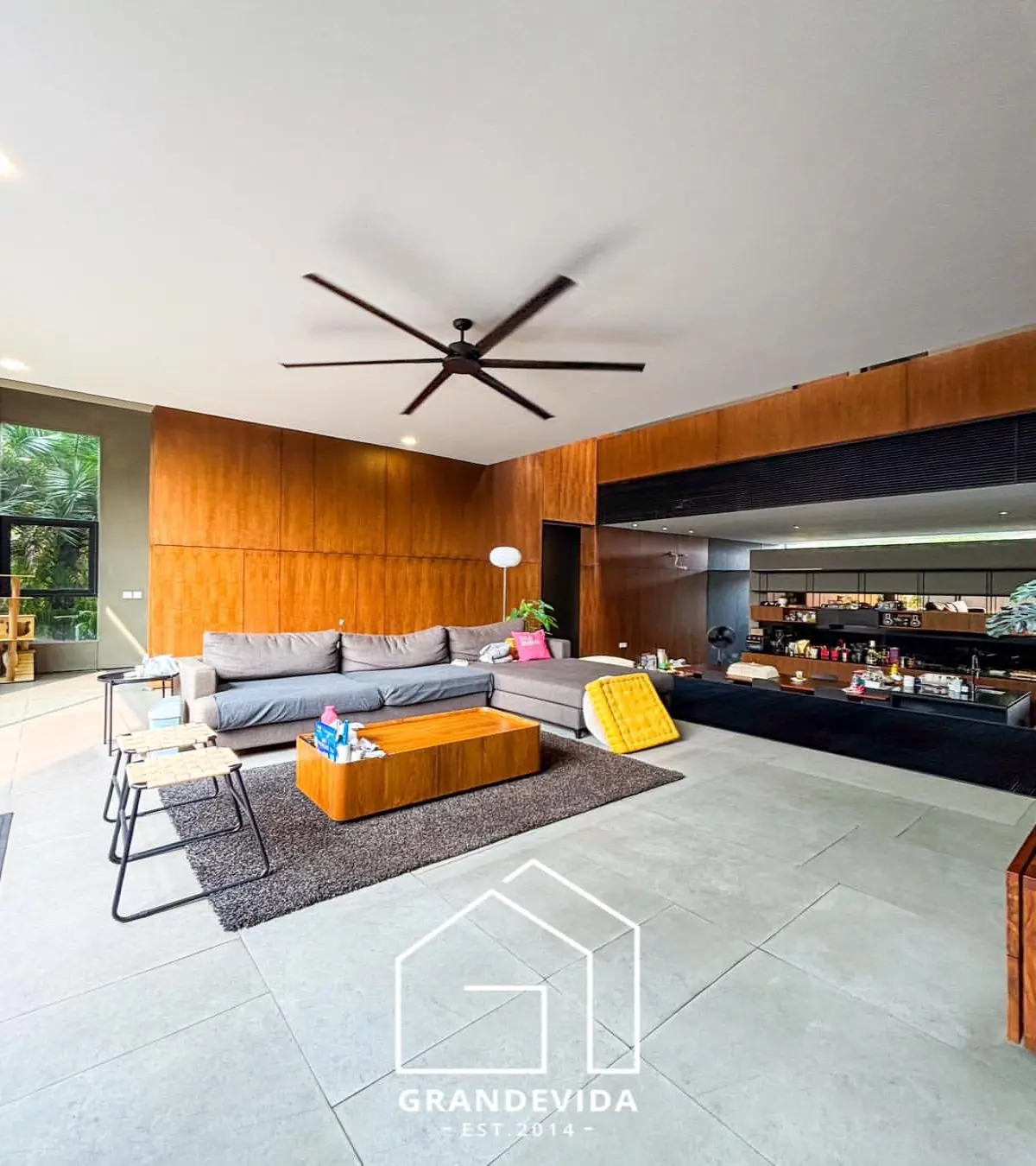 Rumah Mewah Kemang Jakarta Selatan Dekat Fasilitas Umum