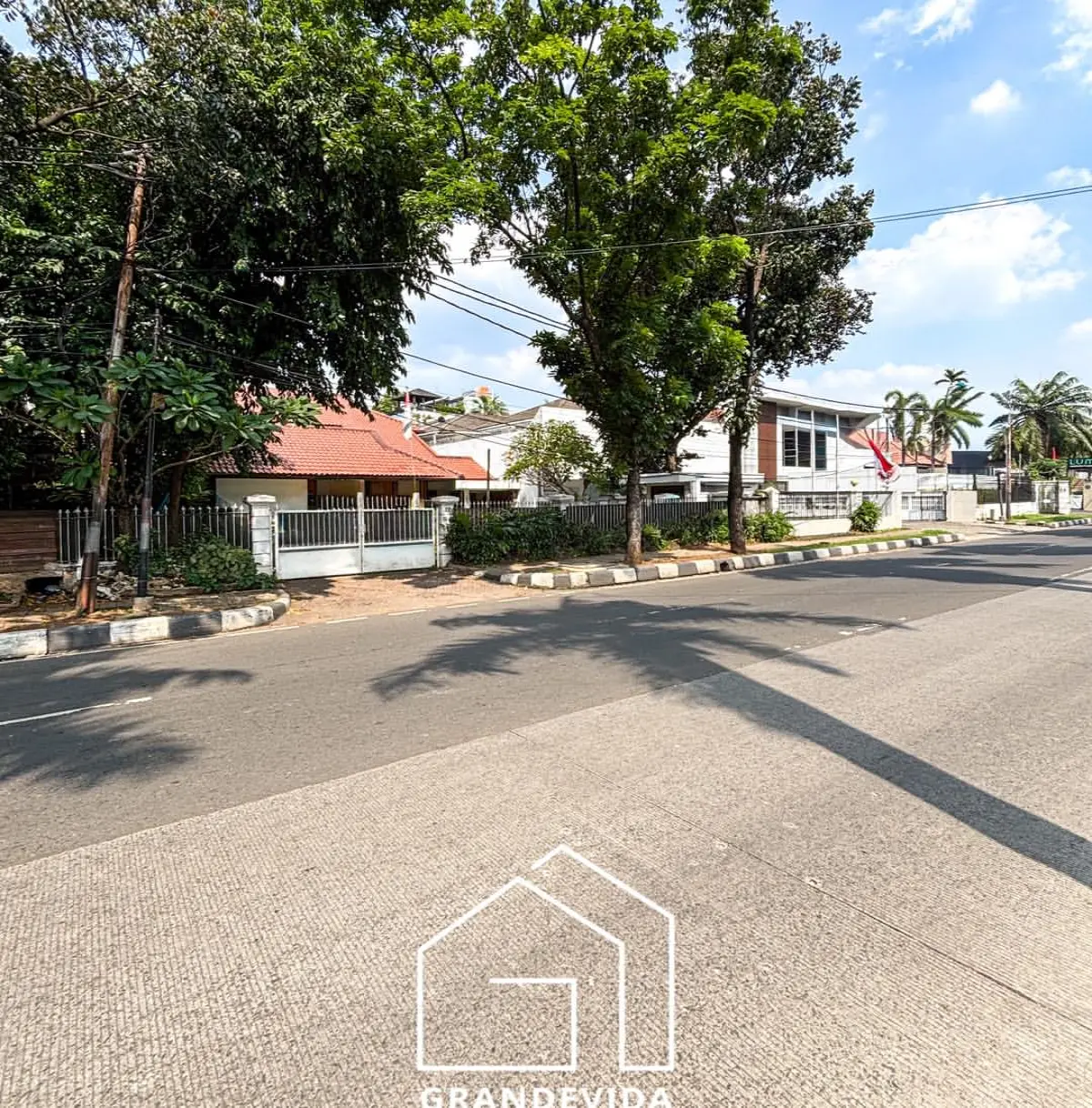Jual Murah Rumah Hitung Tanah Di Area Pondok Indah Jakarta Selatan