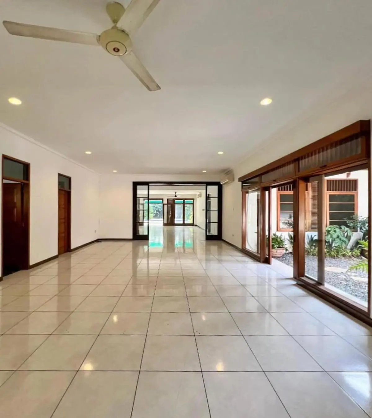 Rumah Murah Kemang Jaksel, Harga Turun! Lokasi Strategis