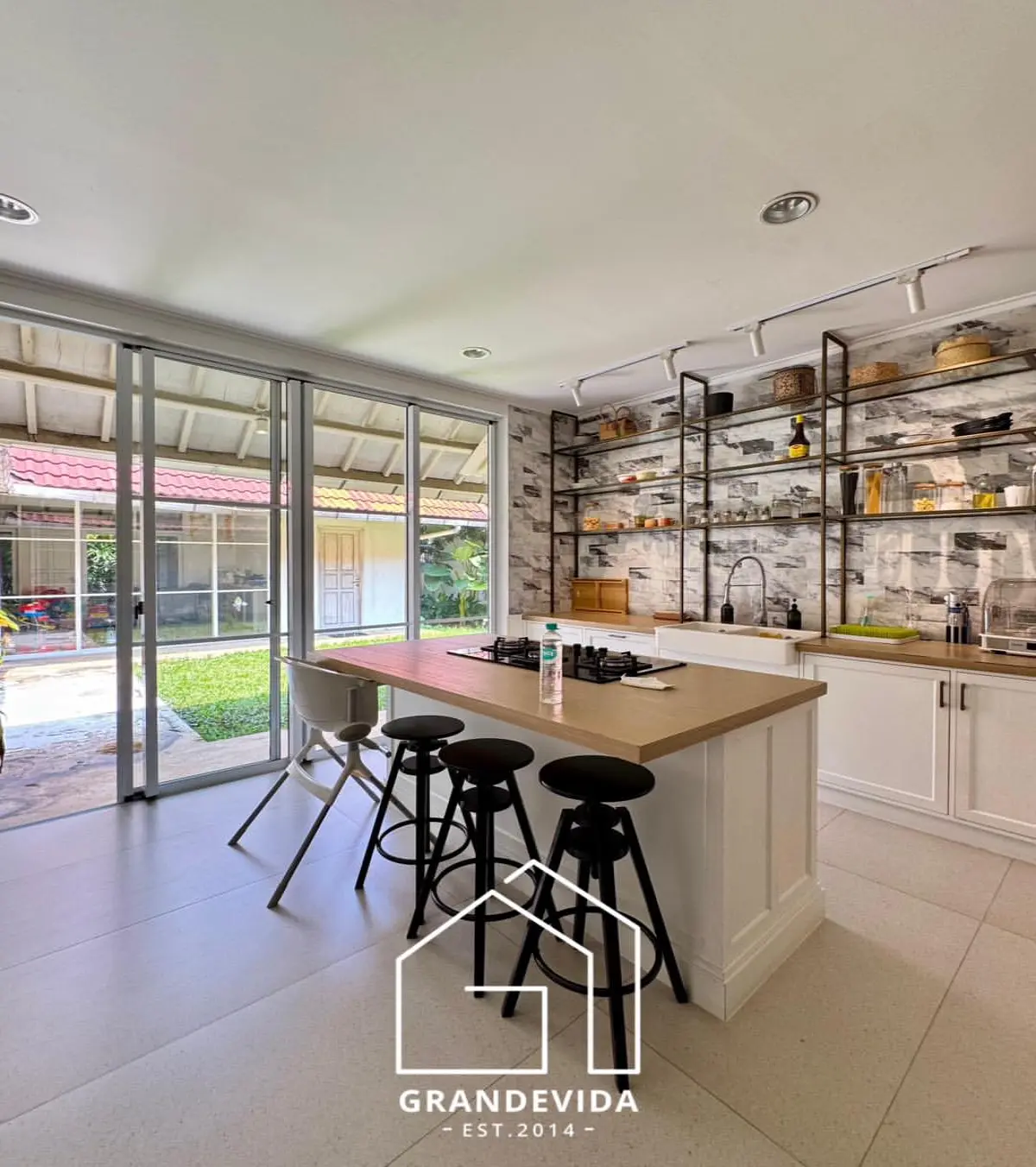 Rumah dijual di Kebayoran Baru Jakarta Selatan - Jarang Ada Rumah Dijual 1 Lantai di Kebayoran Baru Jakarta Selatan