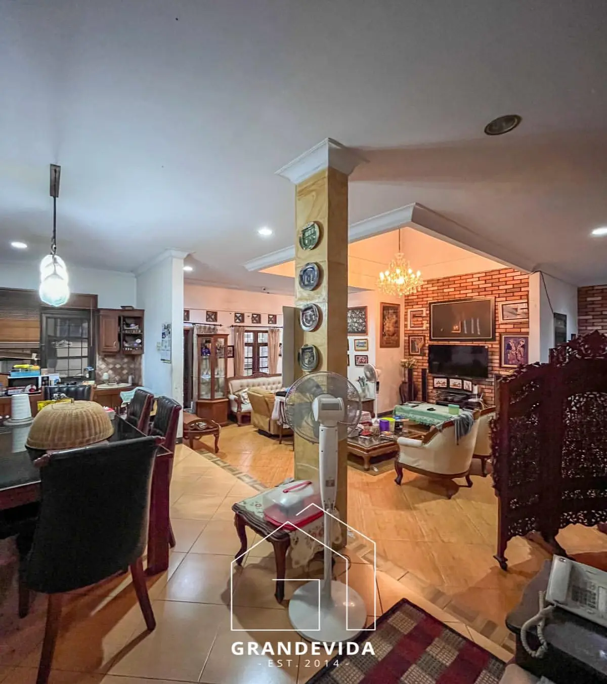 Rumah dijual di Kebayoran Baru Jakarta Selatan - Rumah Mewah Hang Jebat, Kebayoran Baru, Jakarta Selatan - Dijual! (tampak samping)