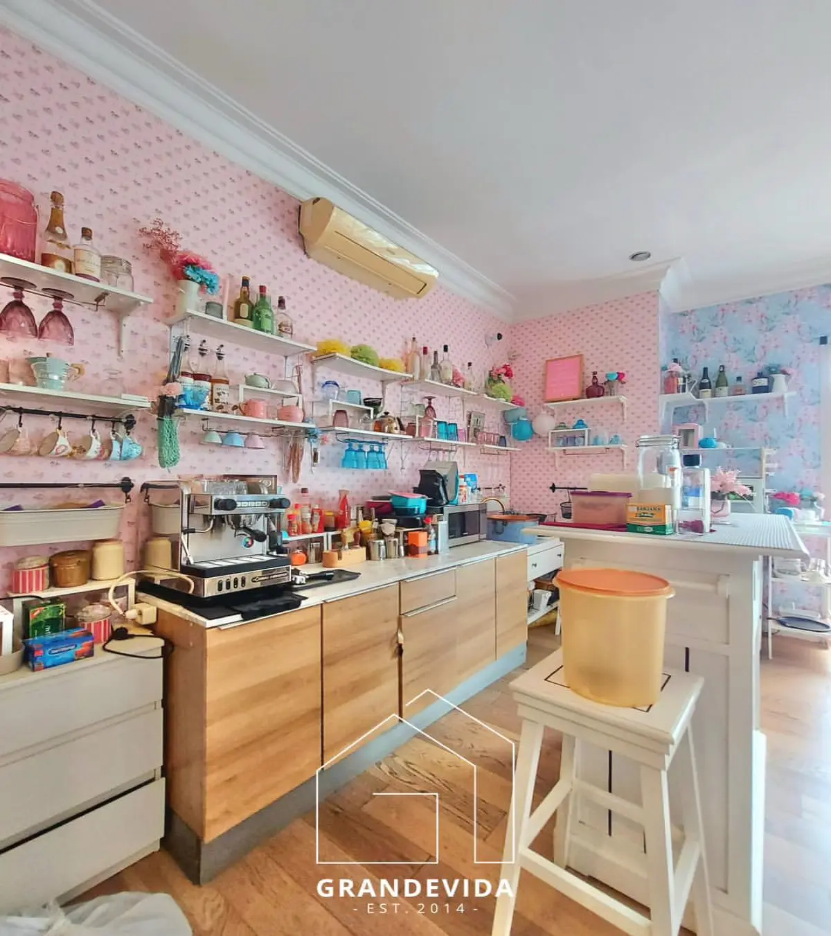 Rumah dijual di Cipete Jakarta Selatan - Rumah Dijual Cipete Townhouse Modern Dekat Pusat Kota (kamar mandi)