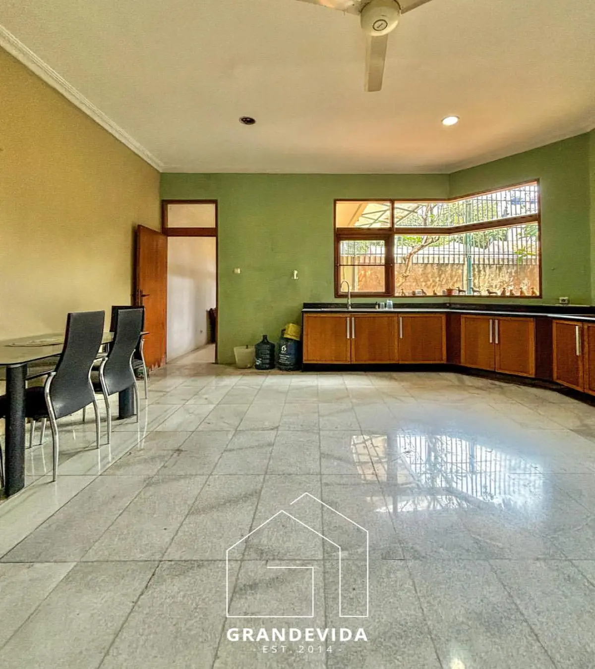 Rumah dijual di Cipete Jakarta Selatan - Rumah Mewah Teladan Cipete, Jakarta Selatan Dijual! (kamar mandi)