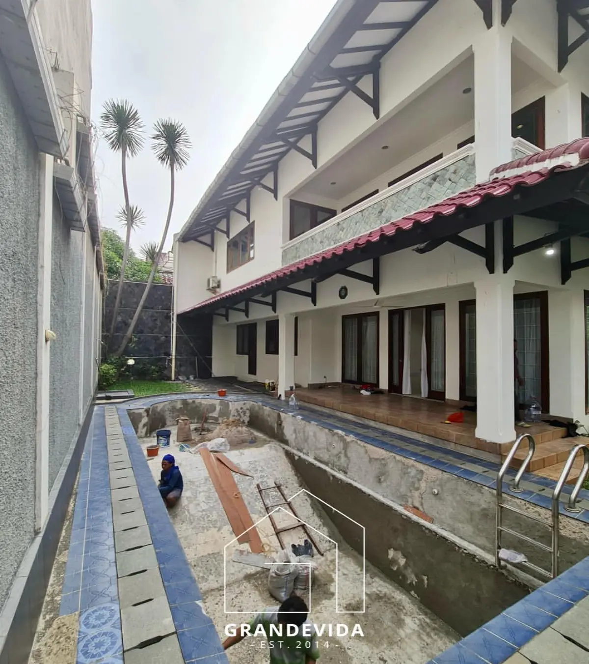 Rumah dijual di Cipete Jakarta Selatan - Rumah Hook Cipete Lokasi Strategis, Dijual Cepat! (kamar mandi)