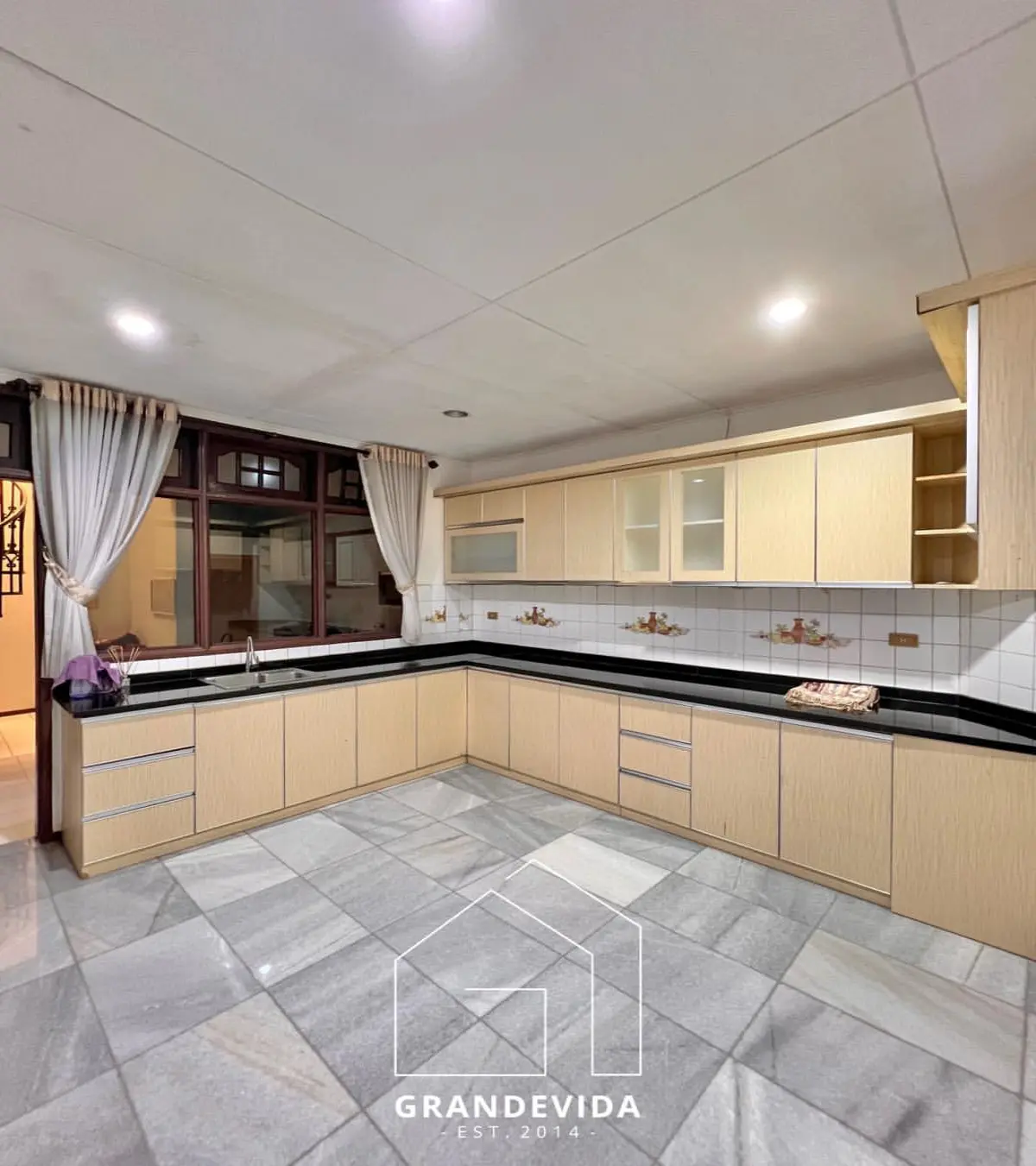 Rumah dijual di Cipete Jakarta Selatan - Rumah Cipete Gaharu, Jakarta Selatan Lokasi Strategis, Dijual! (kamar mandi)