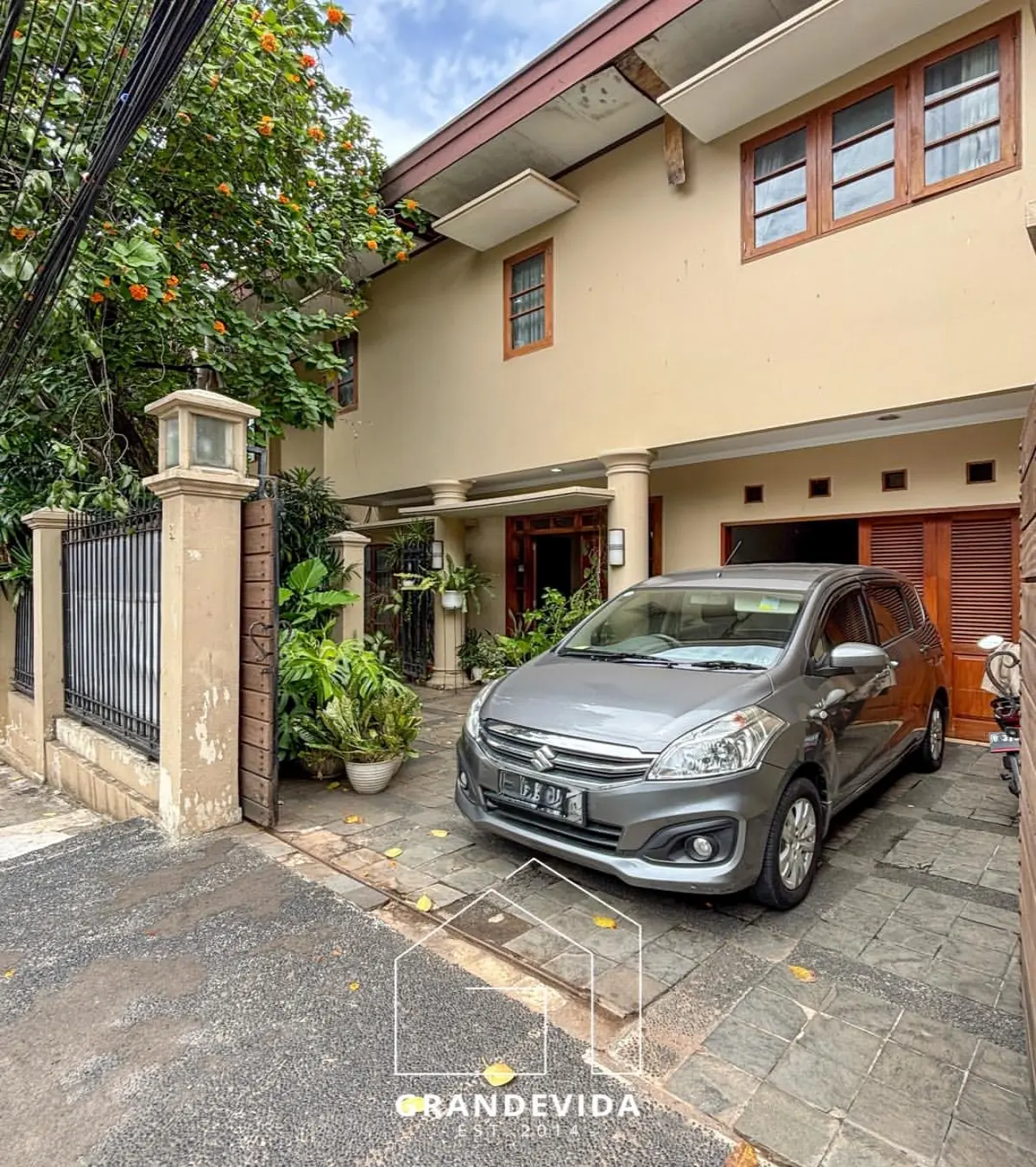 Rumah dijual di Cipete Jakarta Selatan - Jual Cepat! Rumah Idaman di Cipete, Jakarta Selatan (ruang tamu)