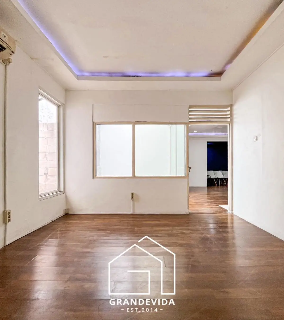 Rumah dijual di Kebayoran Baru Jakarta Selatan - Ruang Usaha Dijual Kebayoran Baru Jakarta Selatan (kamar mandi)