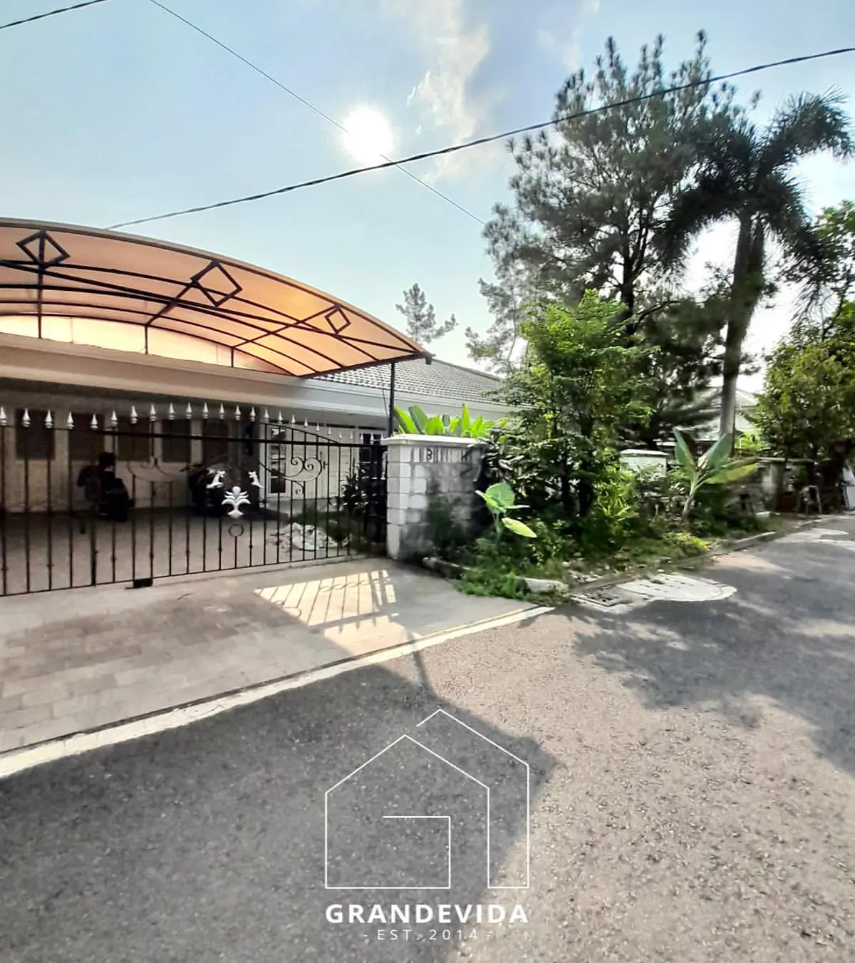 Rumah dijual di Cipete Jakarta Selatan - Rumah Murah Cipete Jaksel Harga Nego, Lokasi Strategis! (tampak samping)