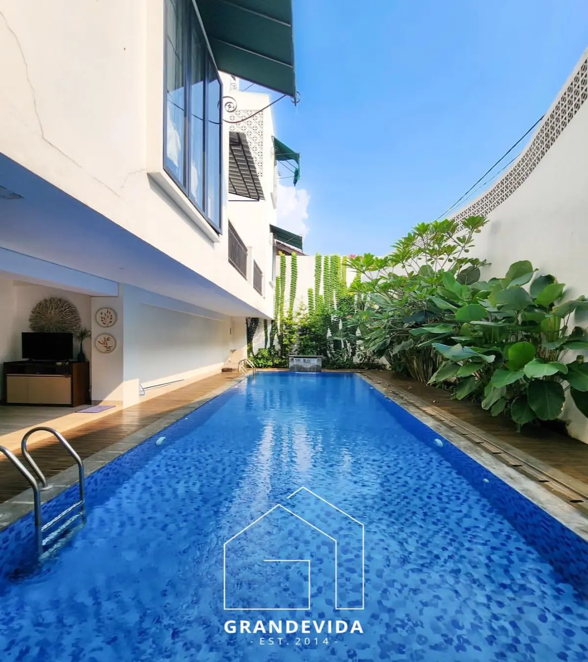 Rumah dijual di Cipete Jakarta Selatan - Dijual Rumah Mewah Harga Terjangkau di Cipete, Jakarta Selatan (ruang tamu)