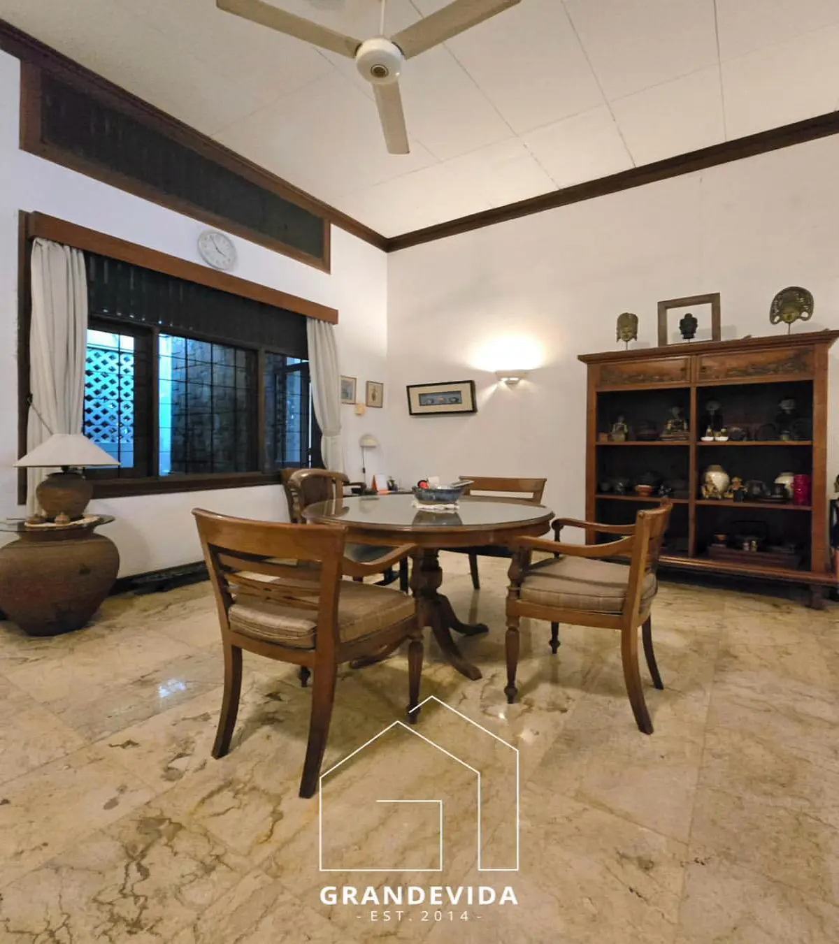 Rumah dijual di Cipete Jakarta Selatan - Cipete, Jakarta Selatan Rumah Idaman di Tanah Luas - Harga Nego! (kamar mandi)