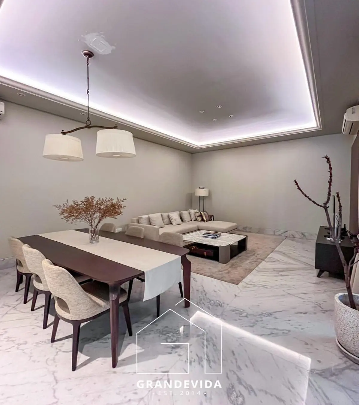 Rumah dijual di Kebayoran Baru Jakarta Selatan - Properti Eksklusif Harga Terjangkau Rumah Kebayoran Baru (tampak samping)