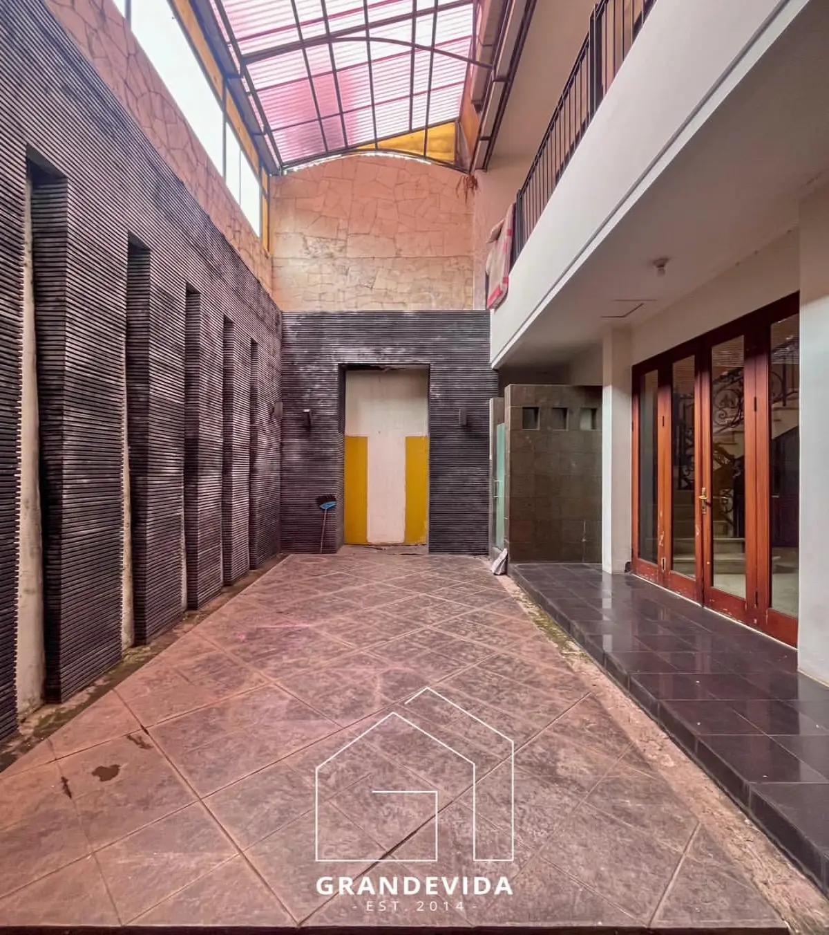Rumah dijual di Kebayoran Baru Jakarta Selatan - Rumah Mewah Kebayoran Baru Dekat SCBD - Jakarta Selatan (ruang tamu)