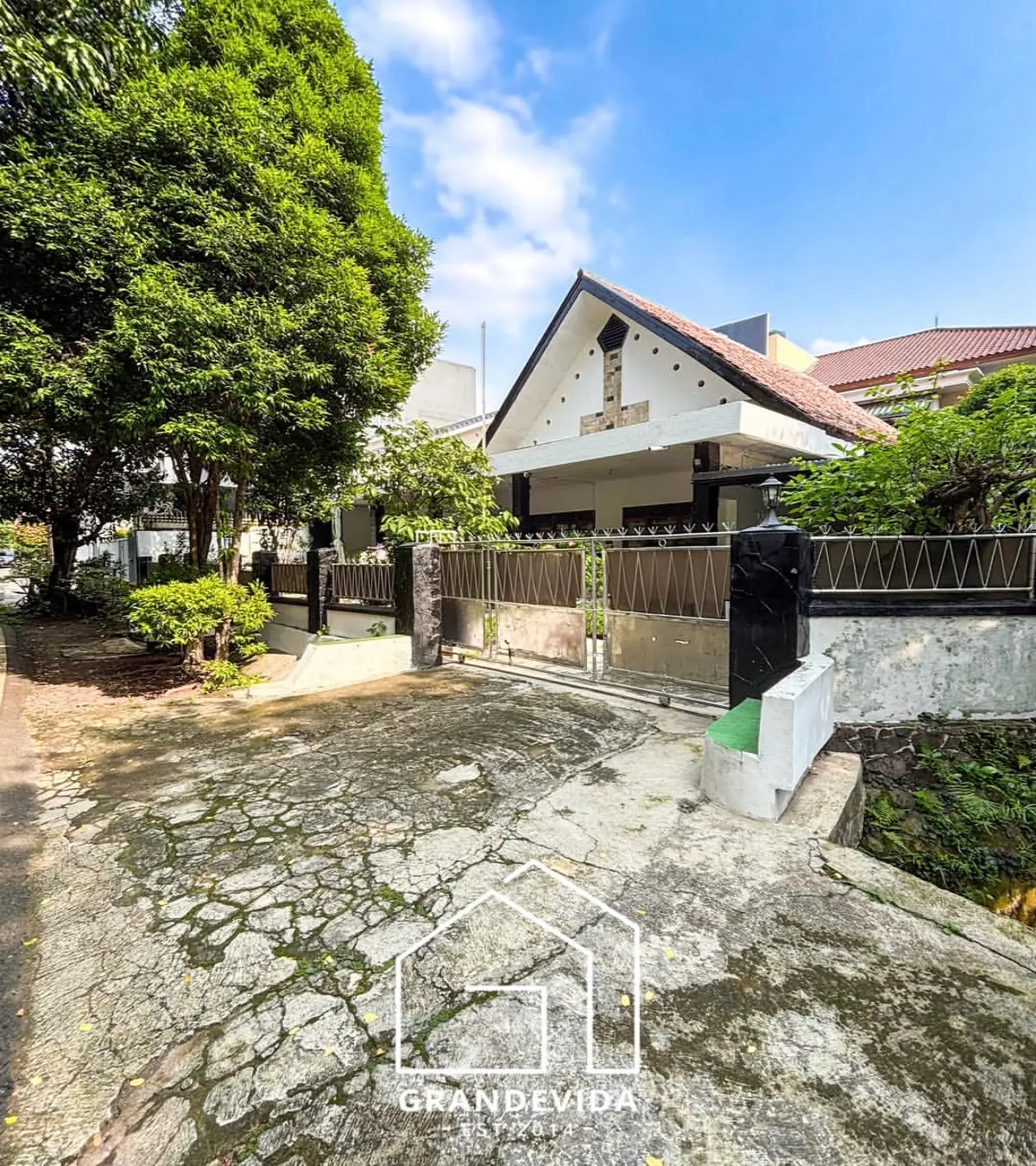 Rumah dijual di Kebayoran Baru Jakarta Selatan - Rumah dijual Cibeber Kebayoran Baru (kamar tidur)