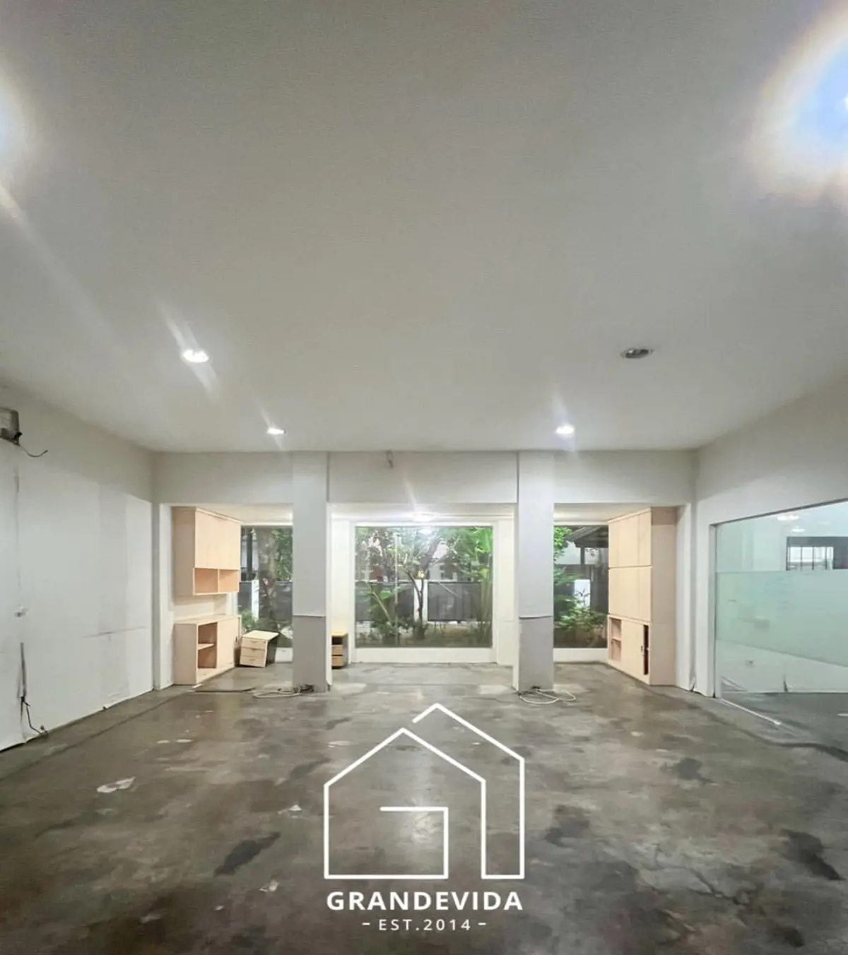 Rumah dijual di Kebayoran Baru Jakarta Selatan - Rumah Dijual di Tulodong Kebayoran Baru Jakarta Selatan (tampak samping)