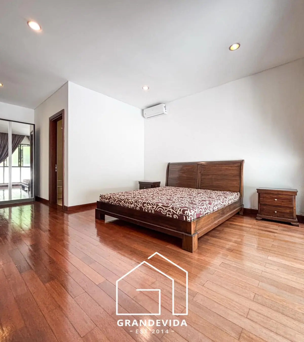 Rumah dijual di Pejaten Jakarta Selatan - Rumah Dijual Pejaten Jakarta Selatan dalam Townhouse Mewah (kamar mandi)