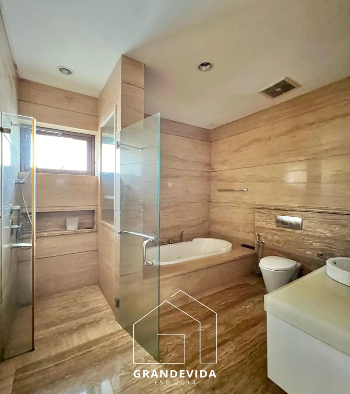 Rumah dijual di Lebak bulus Jakarta Selatan - Rumah Dalam Townhouse di Lebak bulus Jakarta Selatan (ruang tamu)