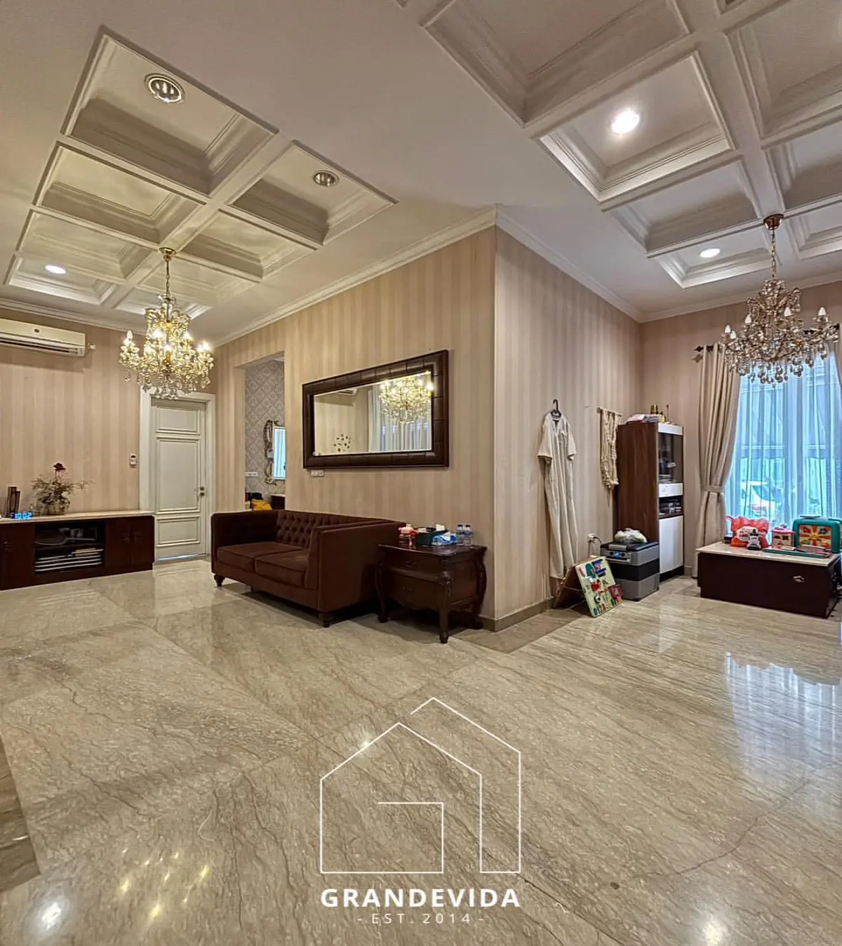 Rumah dijual di Cilandak Jakarta Selatan - Rumah Dijual Cilandak Modern Classic Dalam Komplek (kamar tidur)