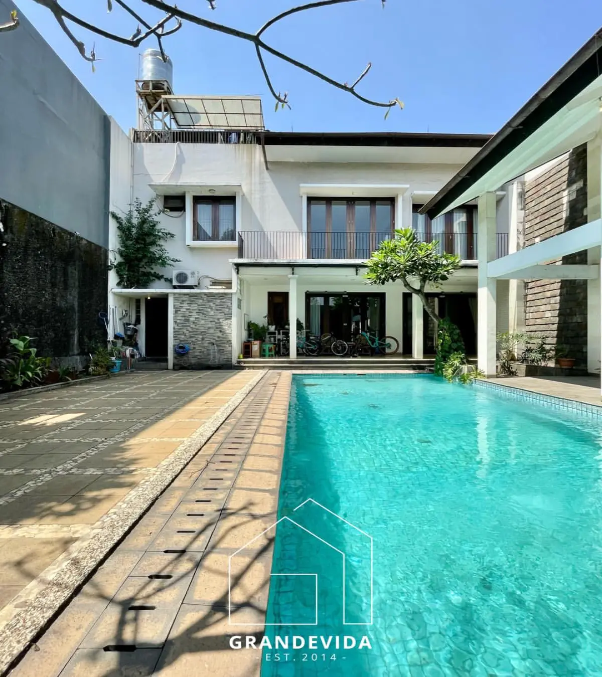 Rumah dijual di Kebayoran Lama Jakarta Selatan - Rumah Kebayoran Lama Jakarta Selatan - Turun Harga (ruang tamu)