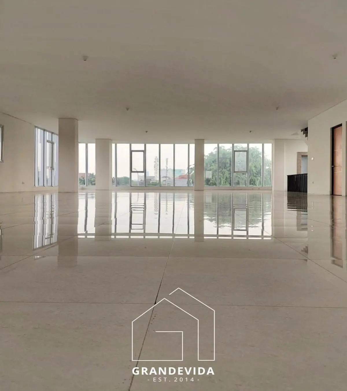 Rumah dijual di Matraman Jakarta Timur - Gedung Dijual di Matraman Jakarta Timur (kamar mandi)
