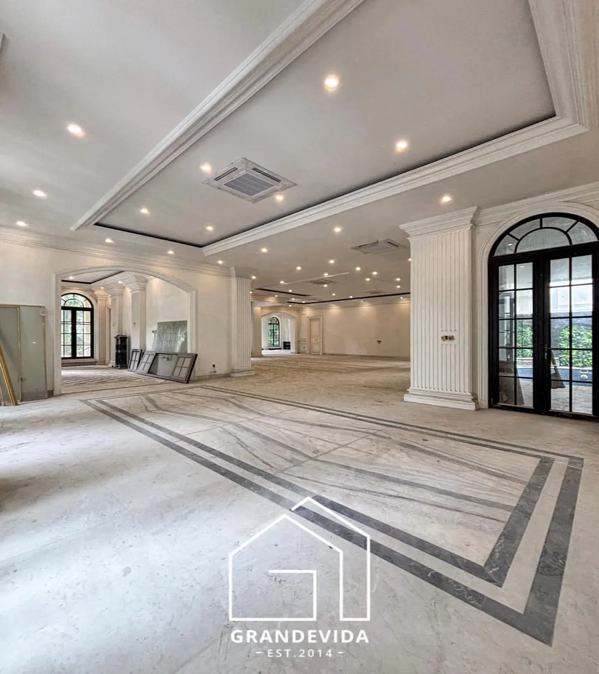 Rumah dijual di Pondok indah Jakarta Selatan - Rumah Dijual Pondok Indah Posisi Hook (tampak samping)