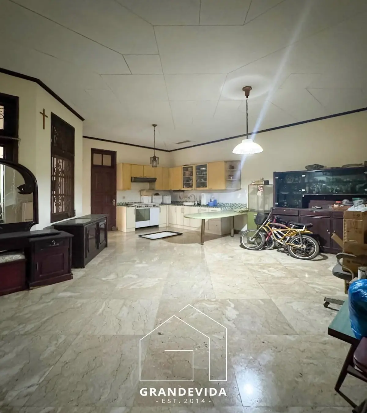 Rumah dijual di Kebayoran Baru Jakarta Selatan - Rumah Dijual Tirtayasa Kebayoran Baru Jakarta Selatan Rumah Lokasi Strategis (ruang tamu)