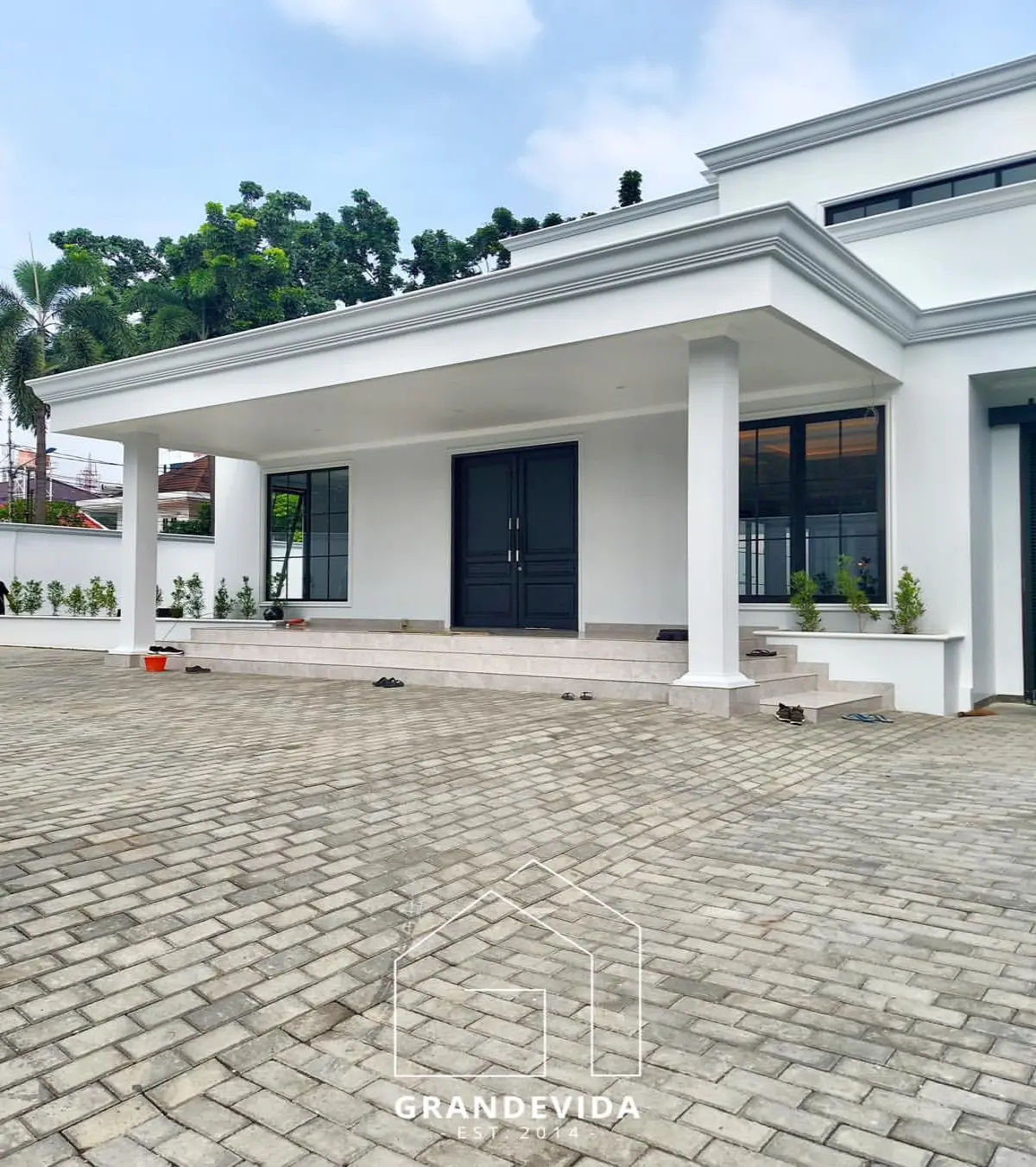 Rumah dijual di Kebayoran Baru Jakarta Selatan - Rumah Dijual Hang Tuah Kebayoran Baru Jakarta Selatan (tampak samping)