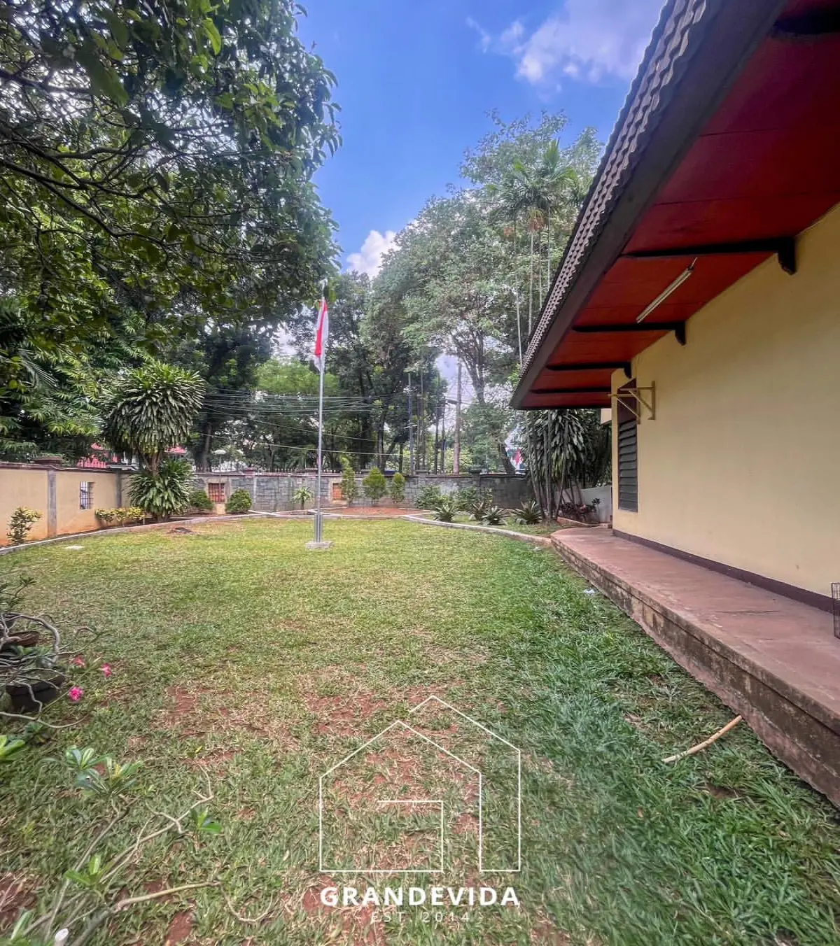 Rumah dijual di Kebayoran Baru Jakarta Selatan - Rumah Dijual Hang Lekiu Kebayoran Baru Posisi Hook (kamar tidur)
