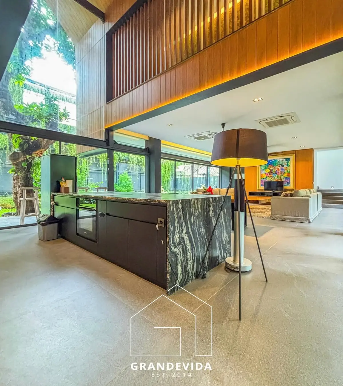 Rumah dijual di Kebayoran Baru Jakarta Selatan - Rumah Dijual Brawijaya Kebayoran Baru Jakarta Selatan Siap Huni (tampak samping)