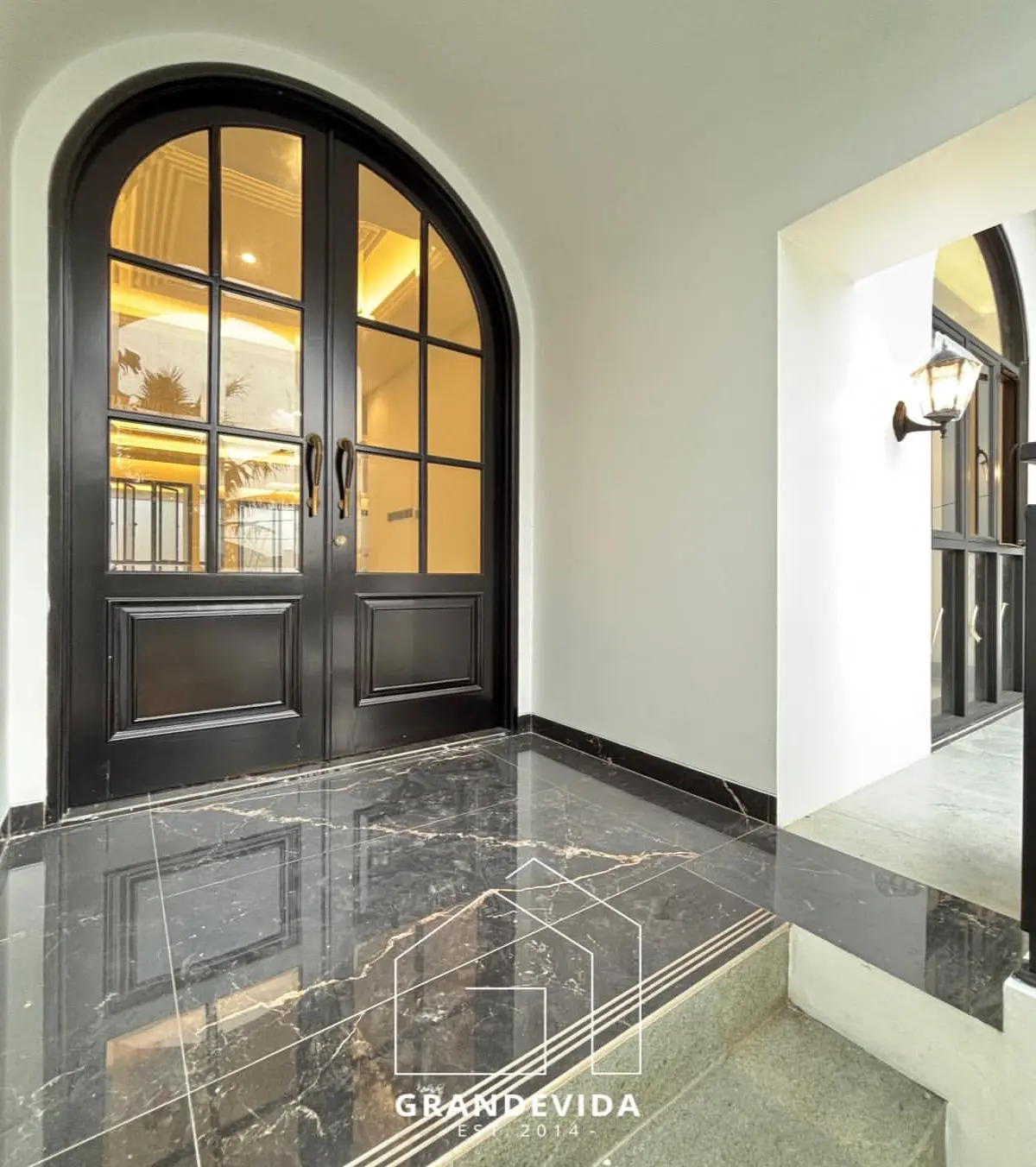 Rumah dijual di Jagakarsa Jakarta Selatan - Rumah Dijual di Jagakarsa (tampak samping)