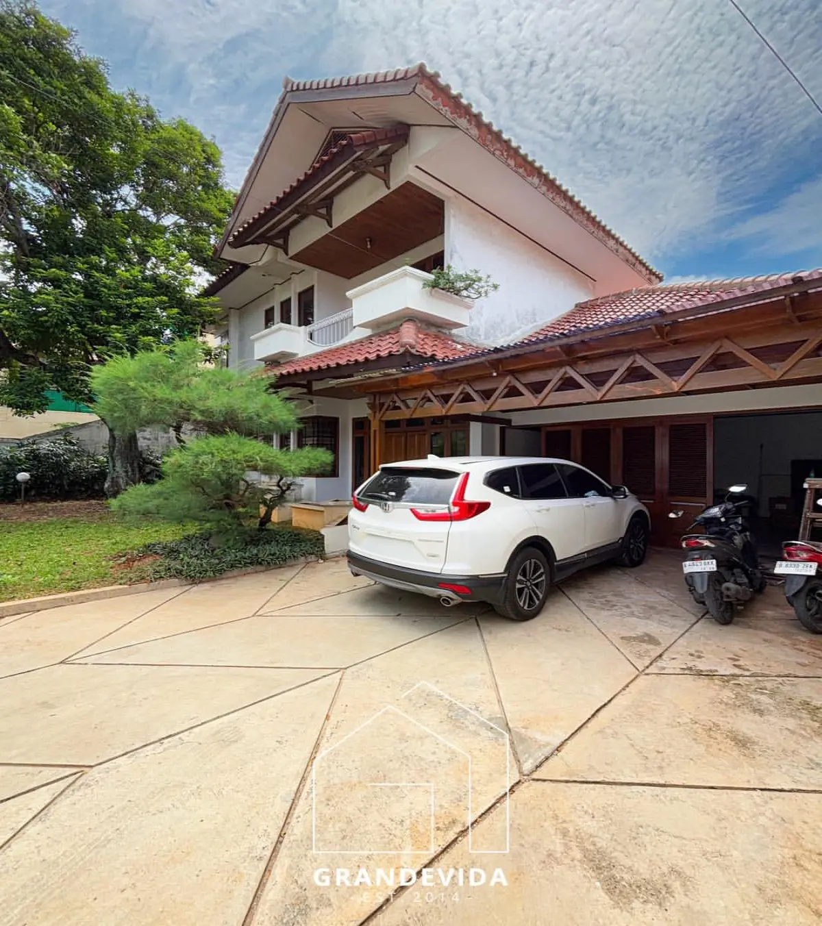 Rumah dijual di Pasar Minggu Jakarta selatan - Rumah Dijual di Pasar Minggu (tampak samping)
